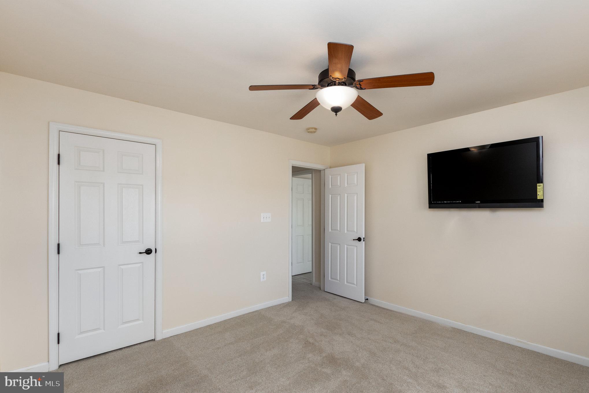 STAFFORD LAKES VILLAGE - Residential