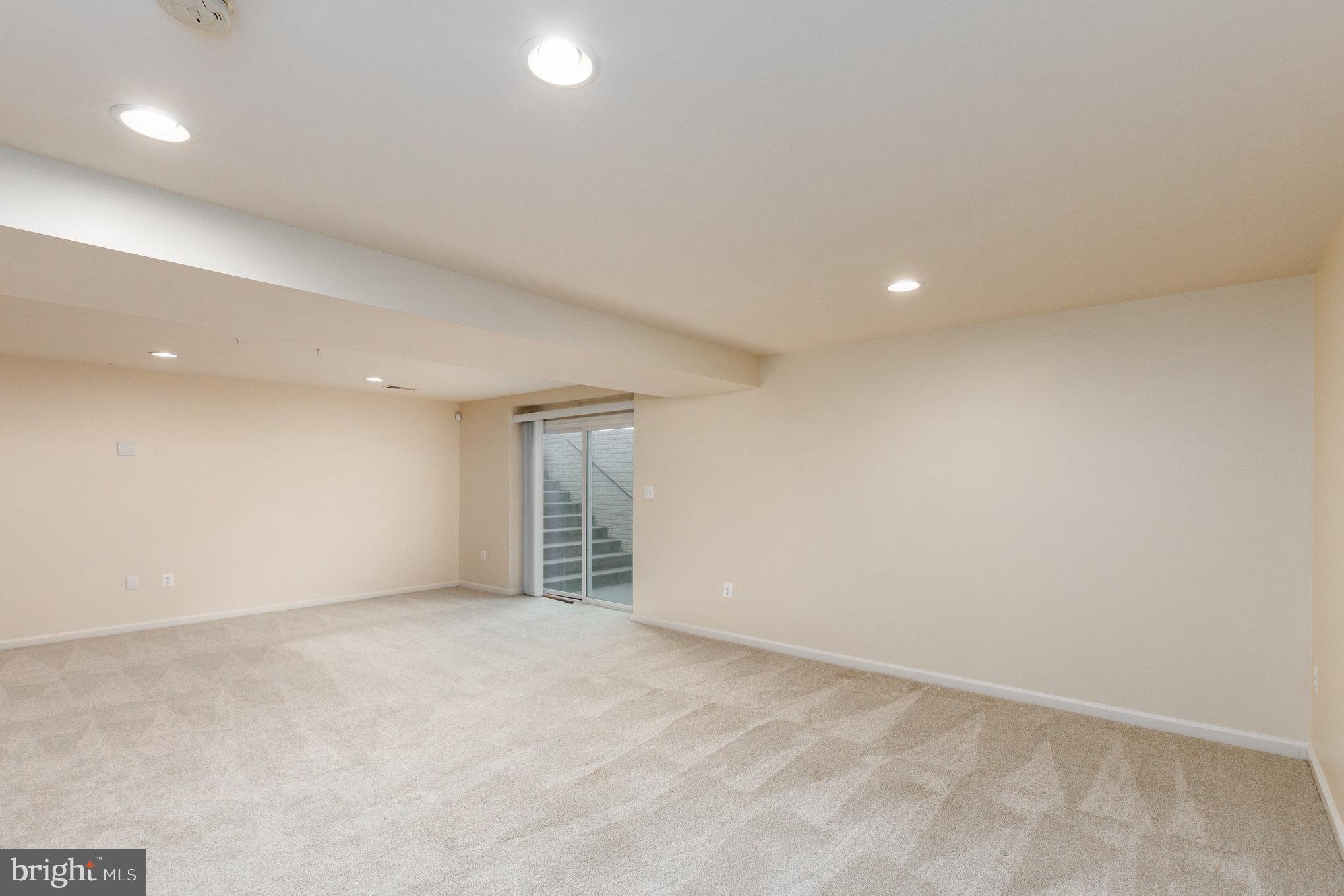STAFFORD LAKES VILLAGE - Residential