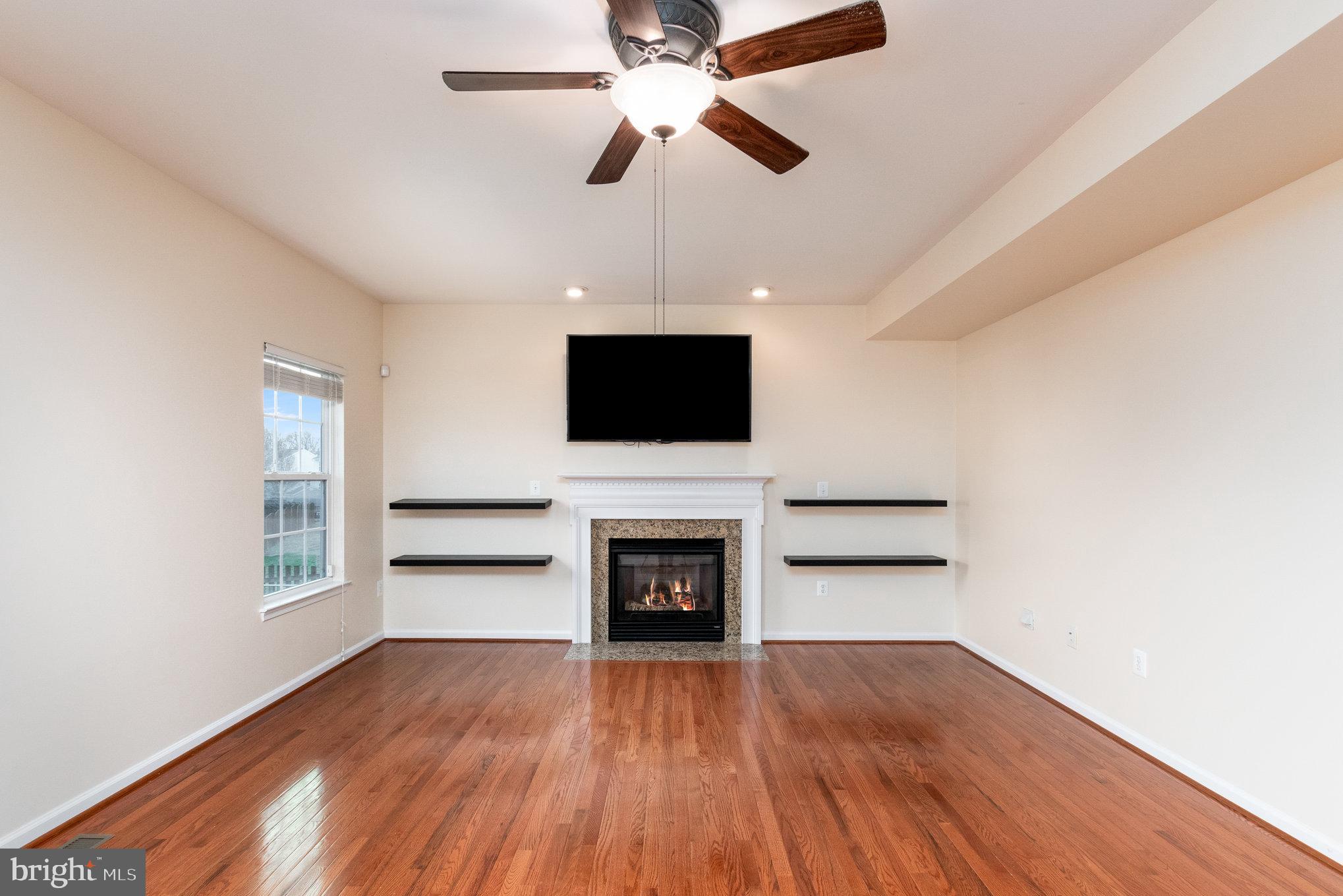STAFFORD LAKES VILLAGE - Residential