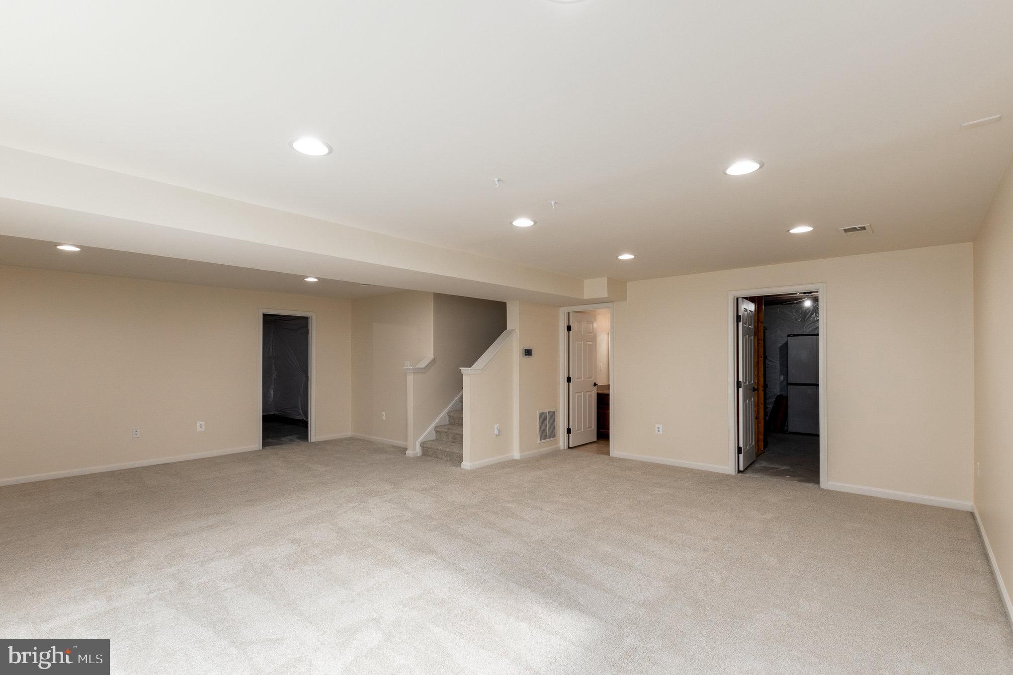 STAFFORD LAKES VILLAGE - Residential