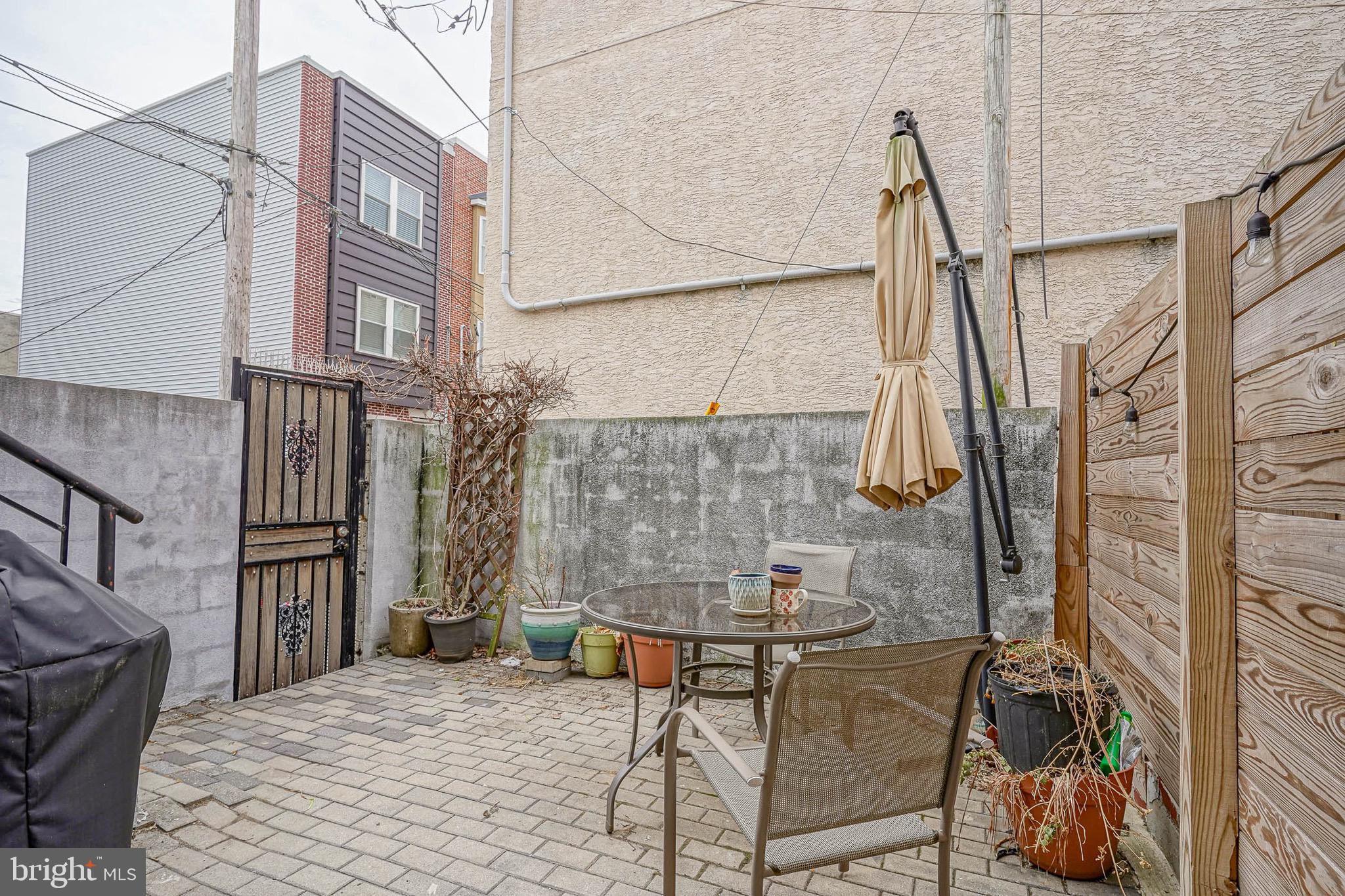 FRANCISVILLE - Residential Income