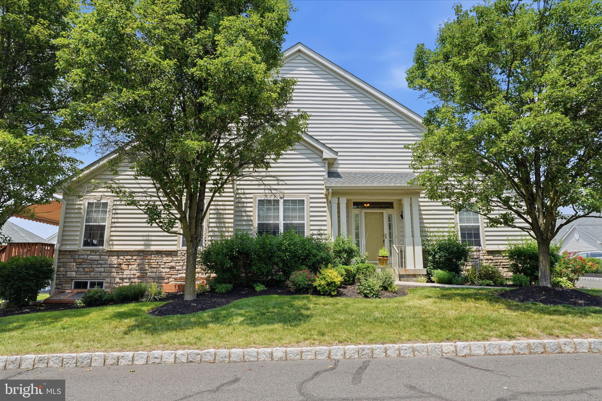 LAMPLIGHTER VILLAGE - Residential