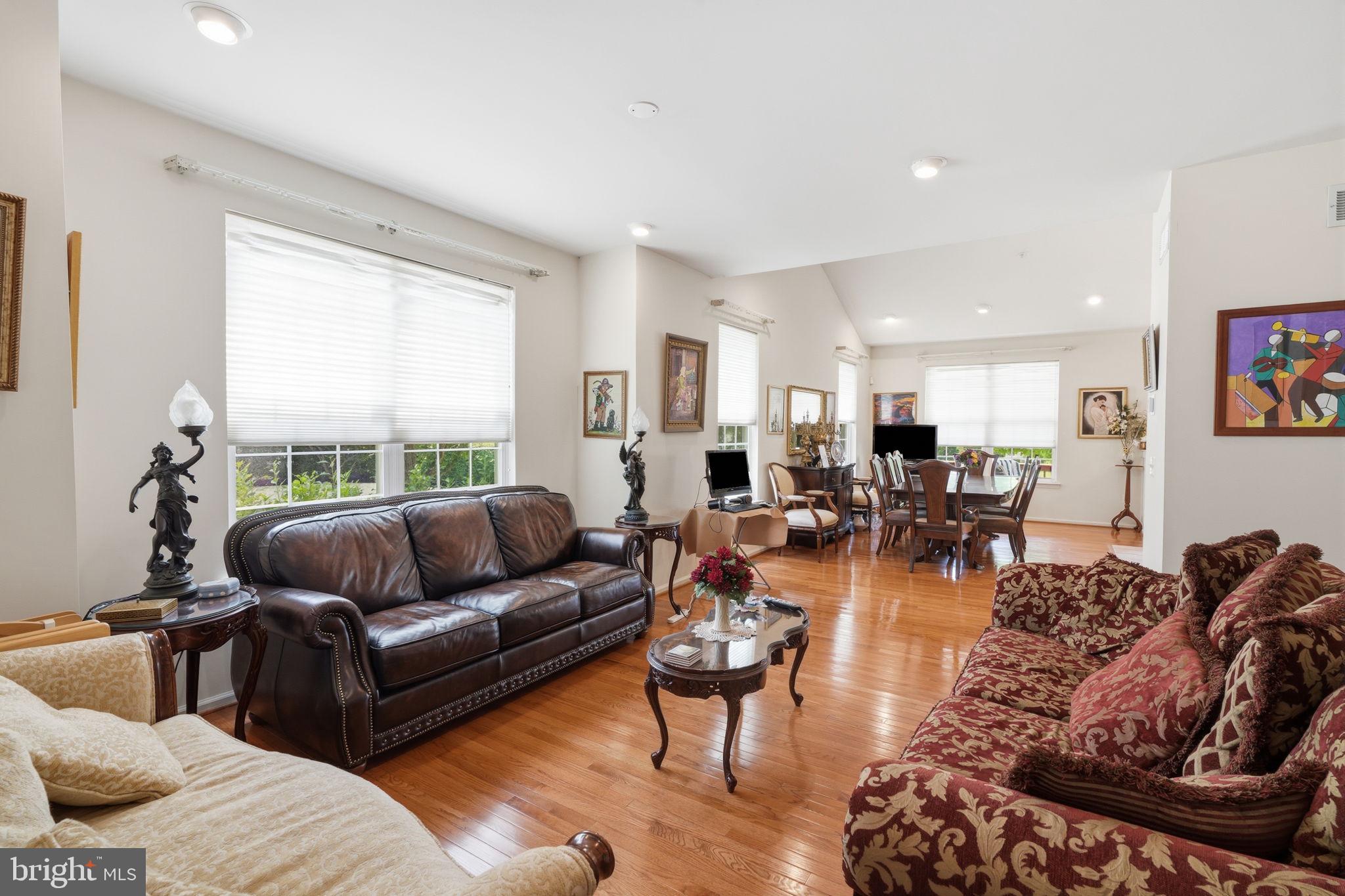 LAMPLIGHTER VILLAGE - Residential