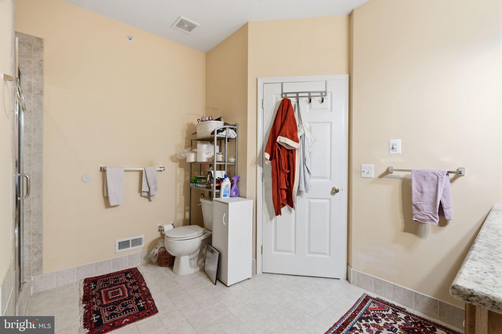LAMPLIGHTER VILLAGE - Residential