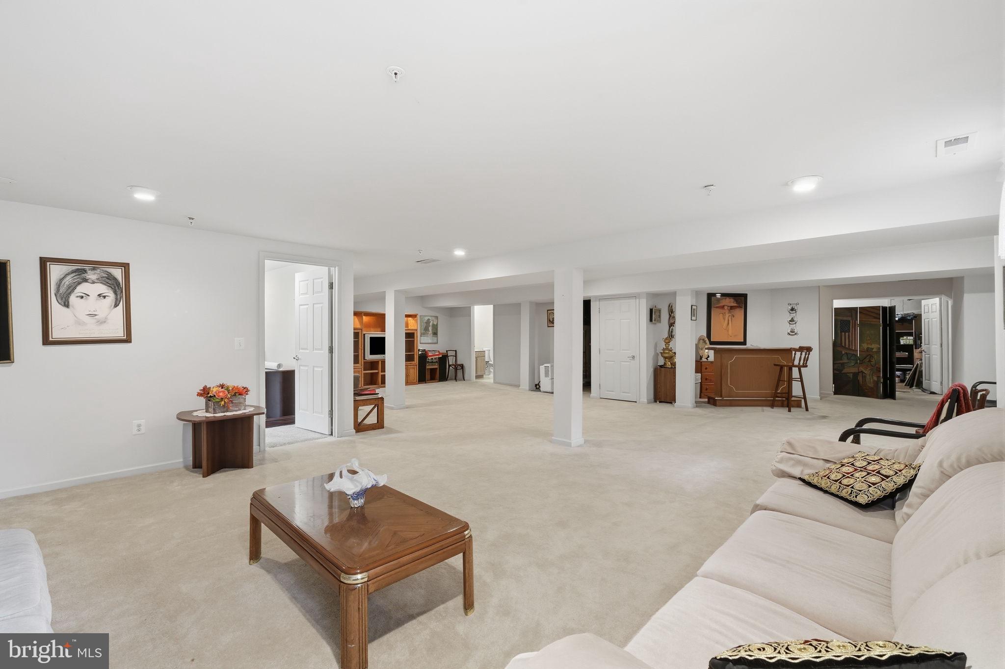 LAMPLIGHTER VILLAGE - Residential
