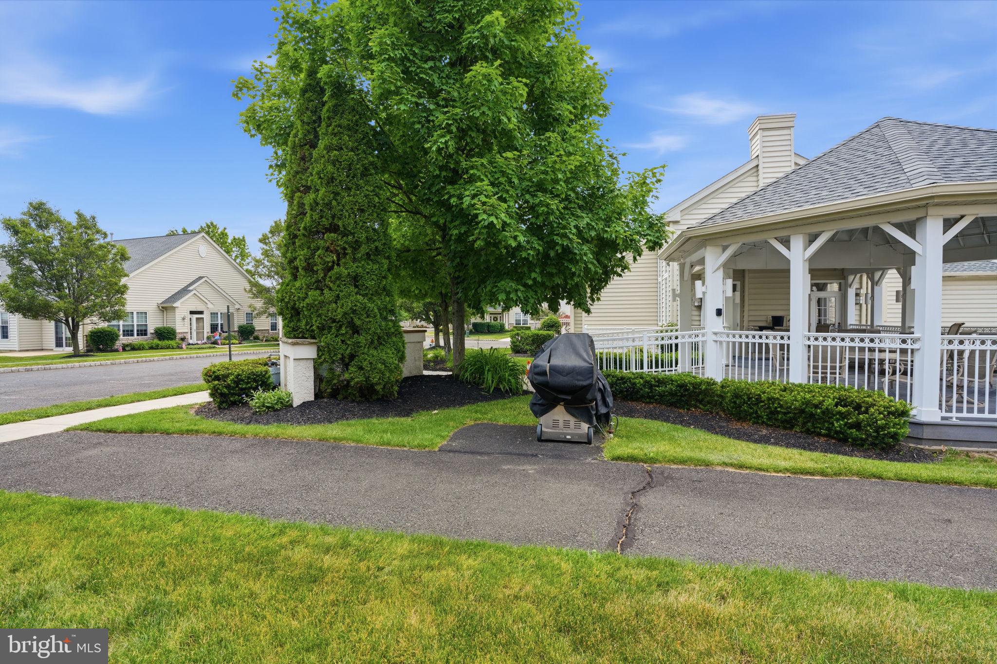 LAMPLIGHTER VILLAGE - Residential