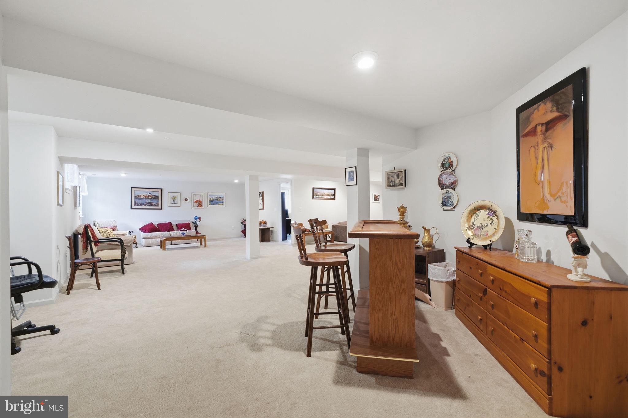 LAMPLIGHTER VILLAGE - Residential