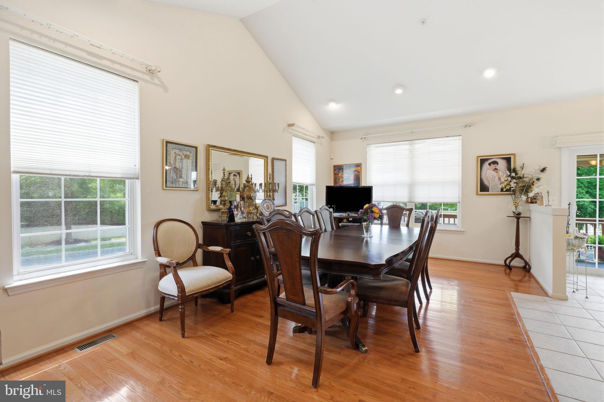 LAMPLIGHTER VILLAGE - Residential