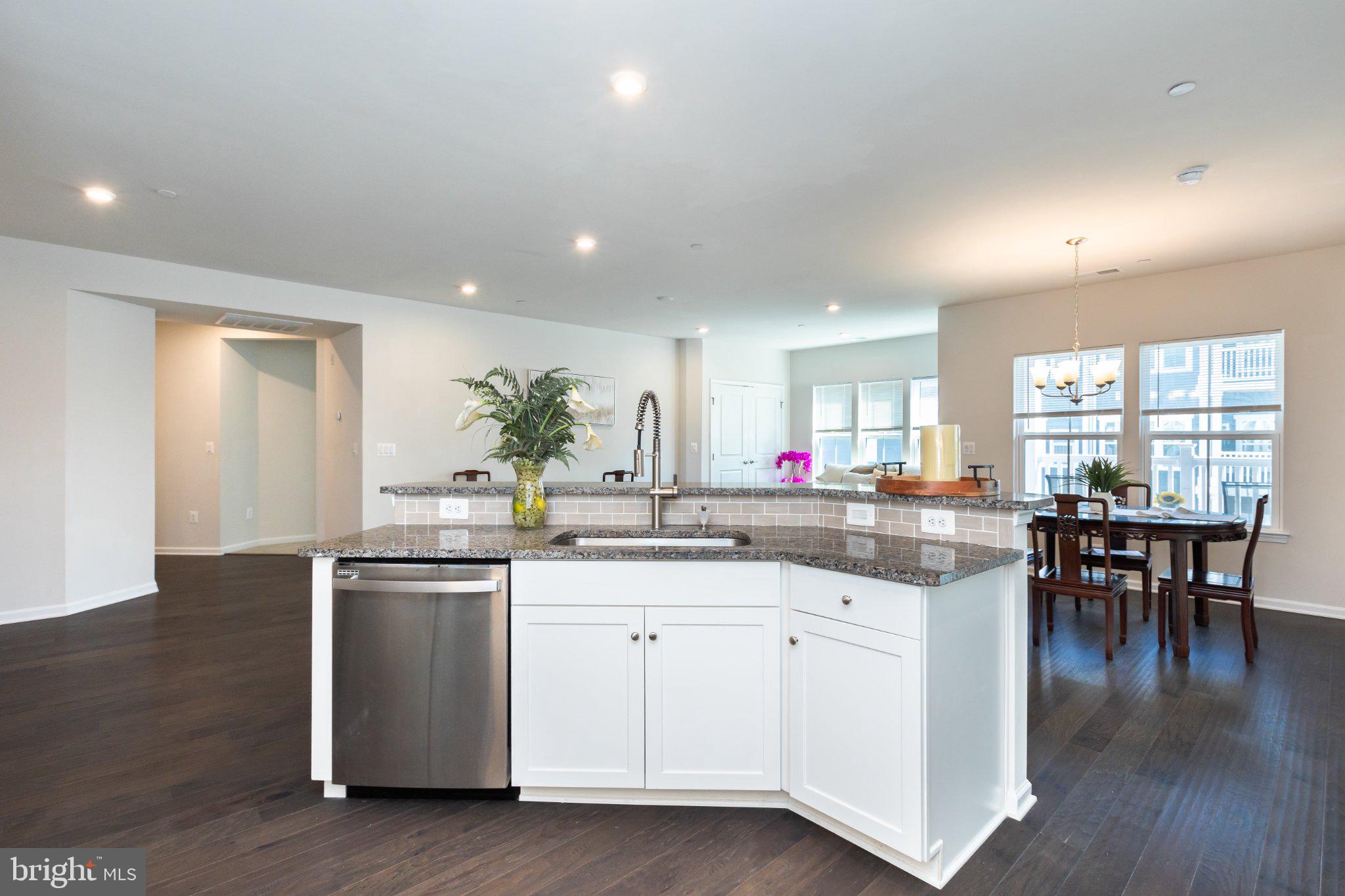 ELLICOTTS RETREAT - Residential