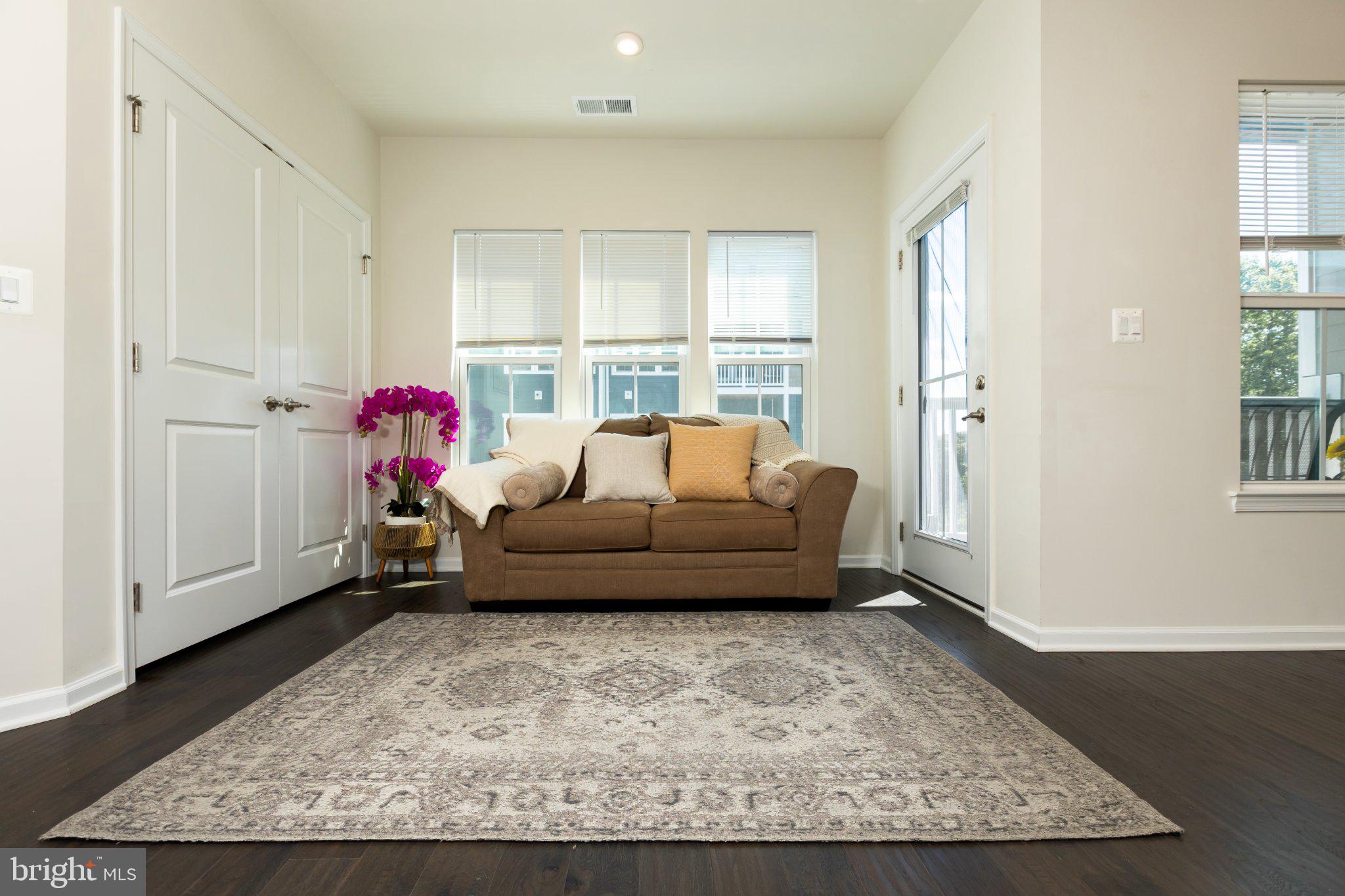 ELLICOTTS RETREAT - Residential
