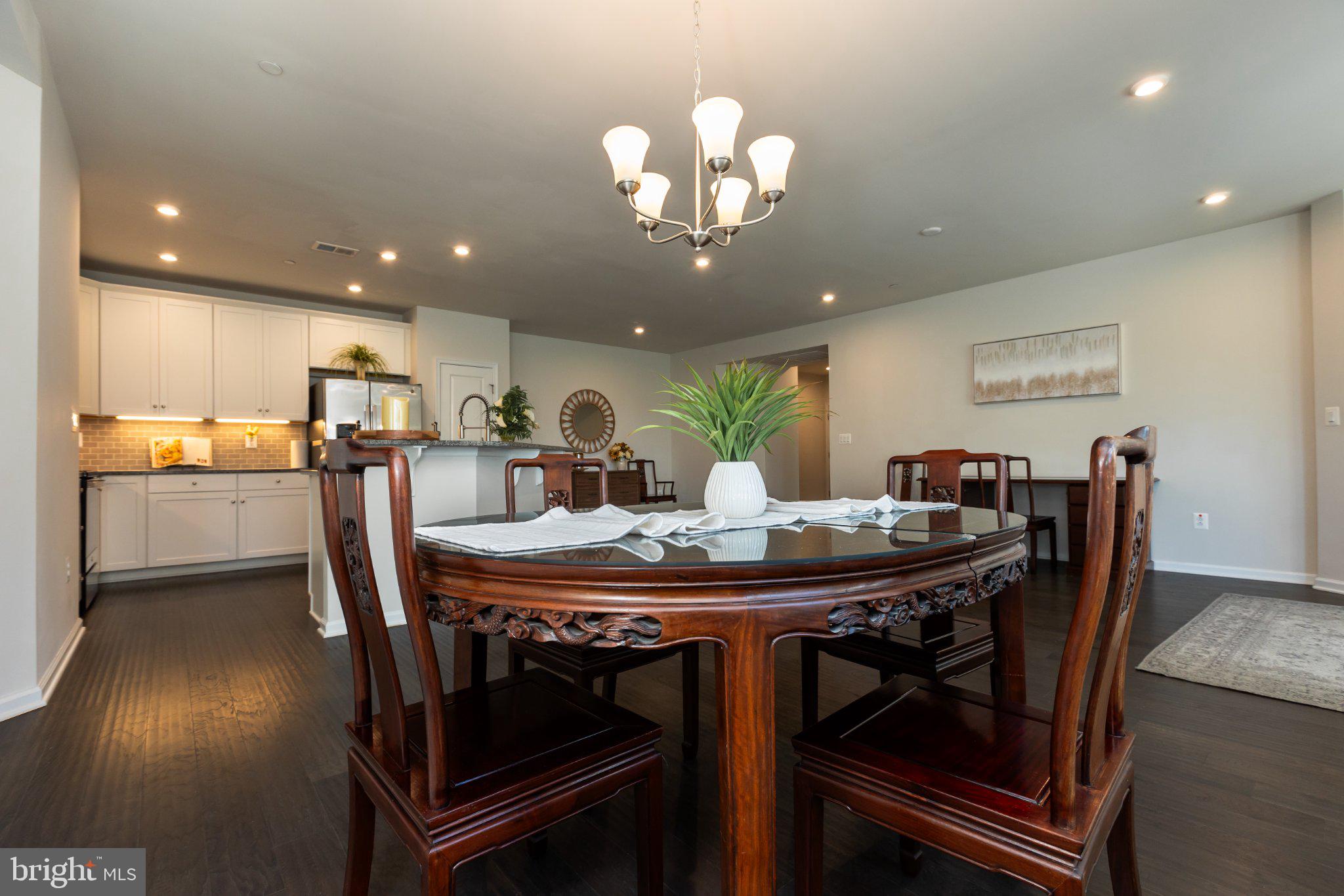 ELLICOTTS RETREAT - Residential