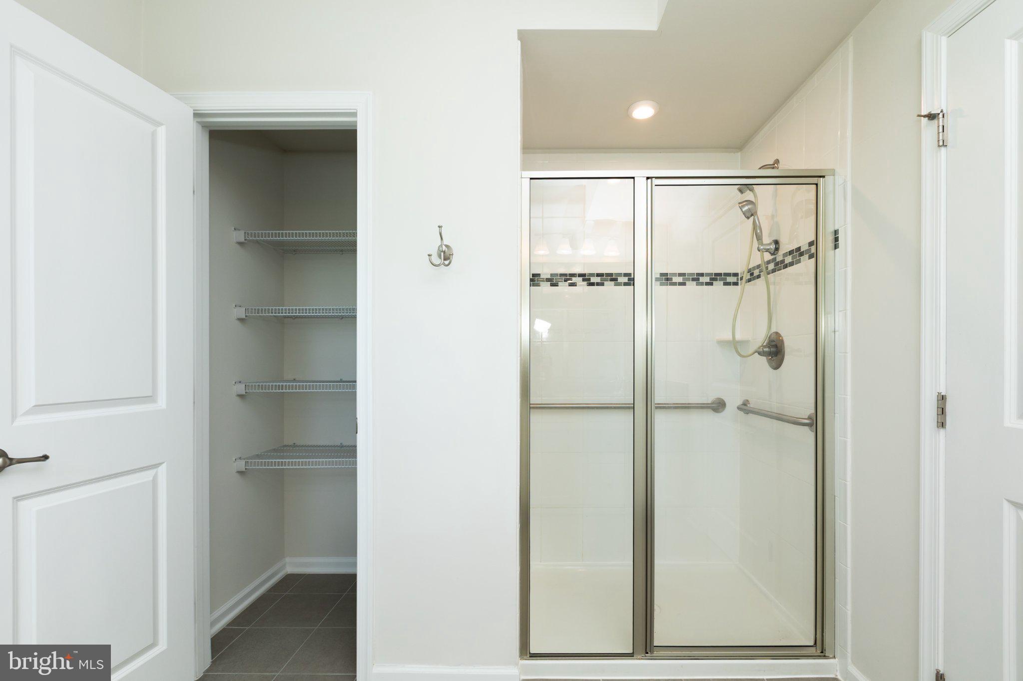 ELLICOTTS RETREAT - Residential