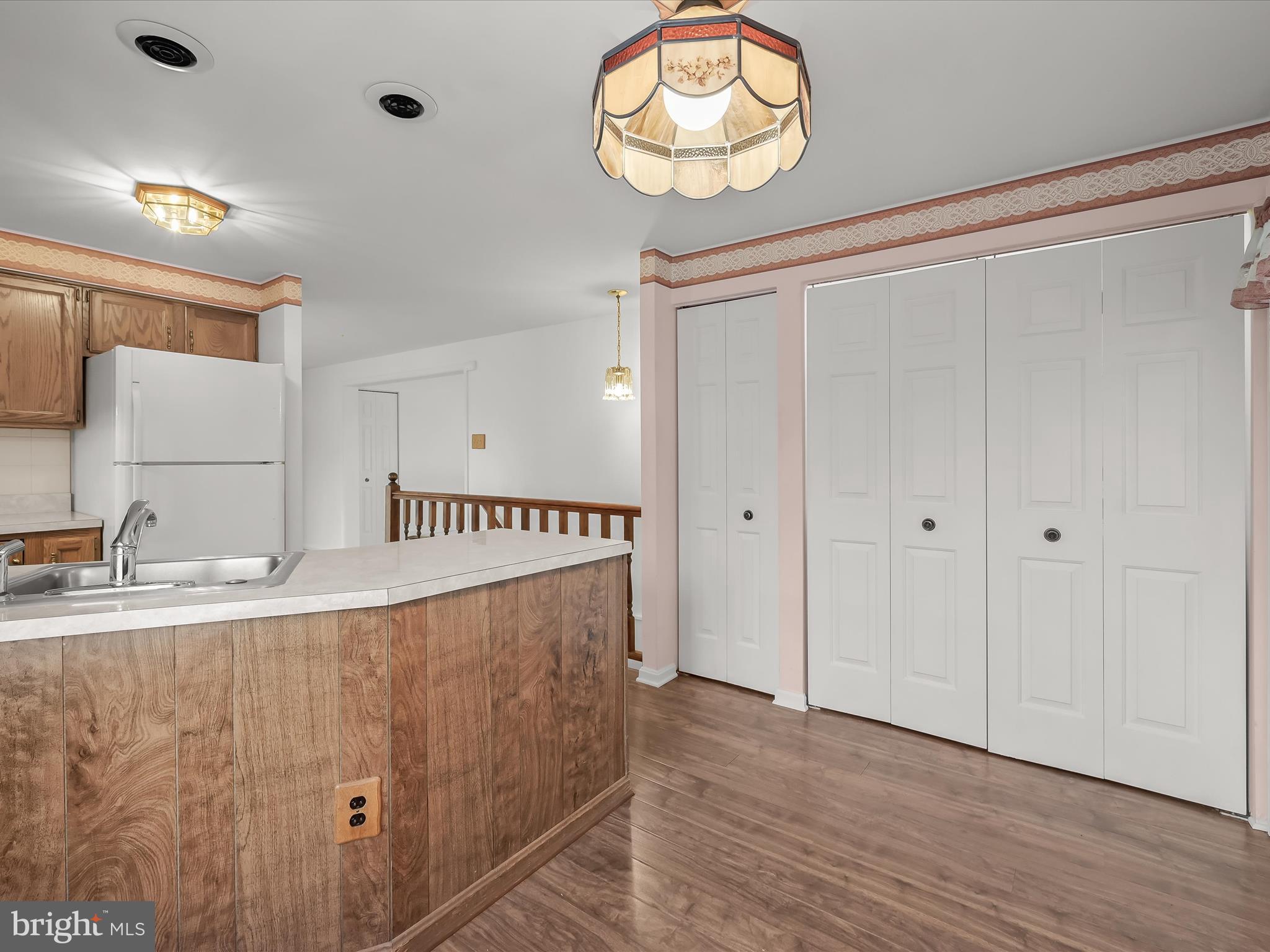 MOUNTVILLE MANOR - Residential