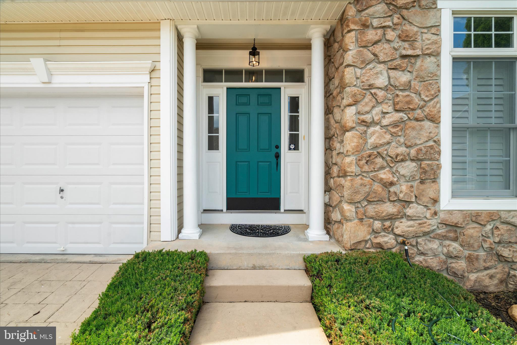FOXFIELD AT MIDDLETOWN - Residential