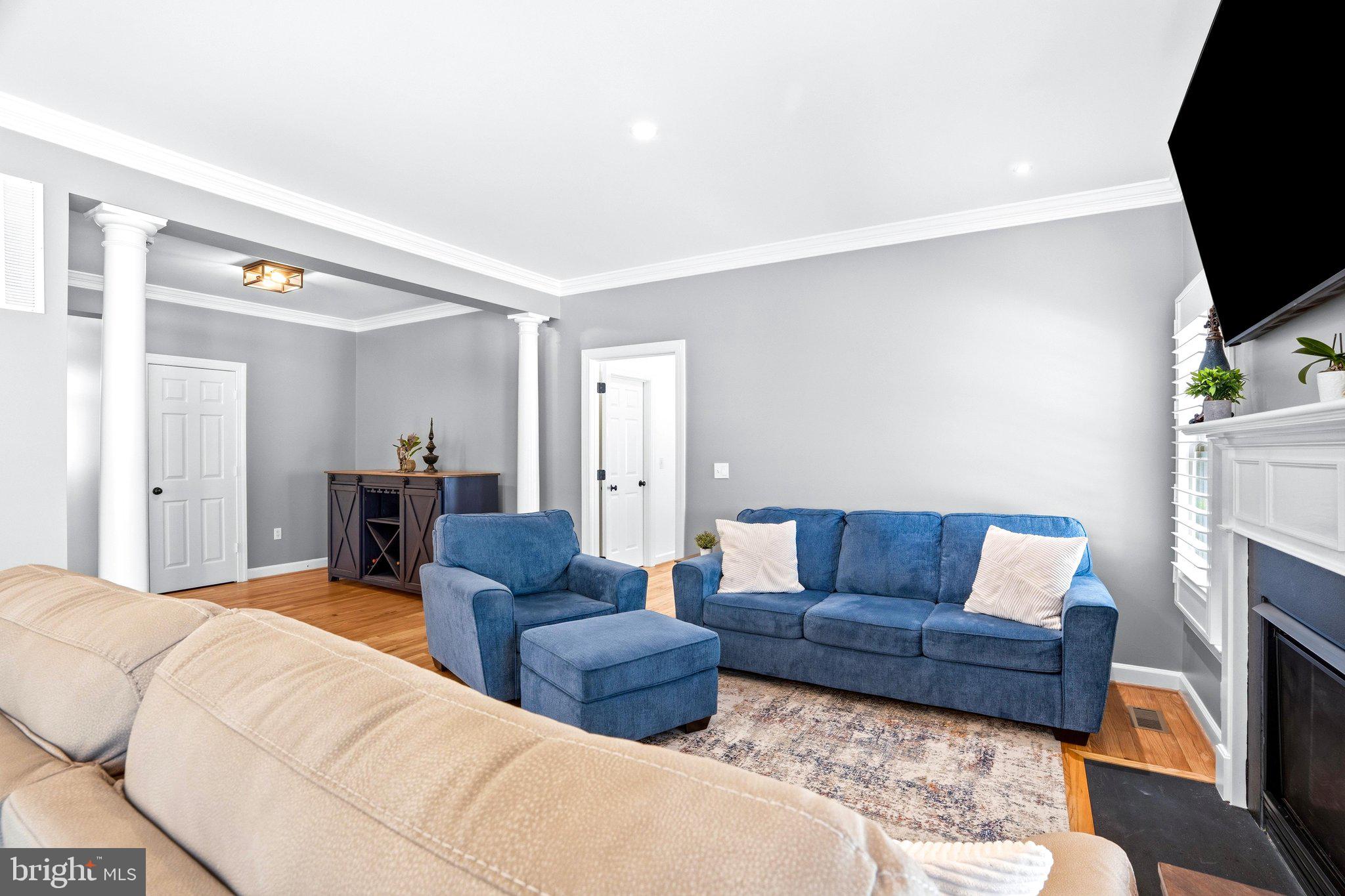 FOXFIELD AT MIDDLETOWN - Residential