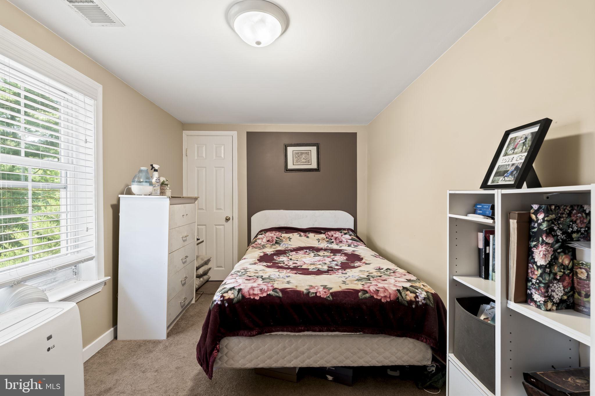 CASEY GDNS - Residential