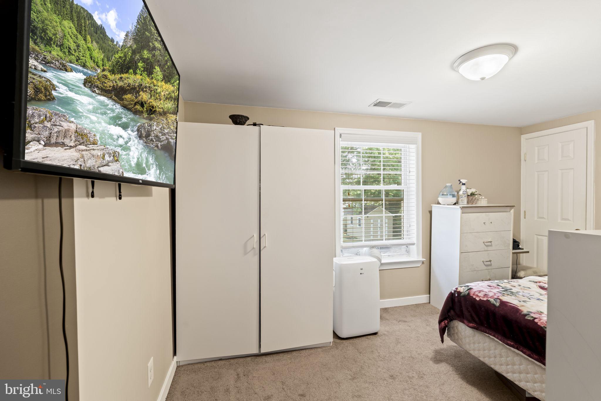 CASEY GDNS - Residential