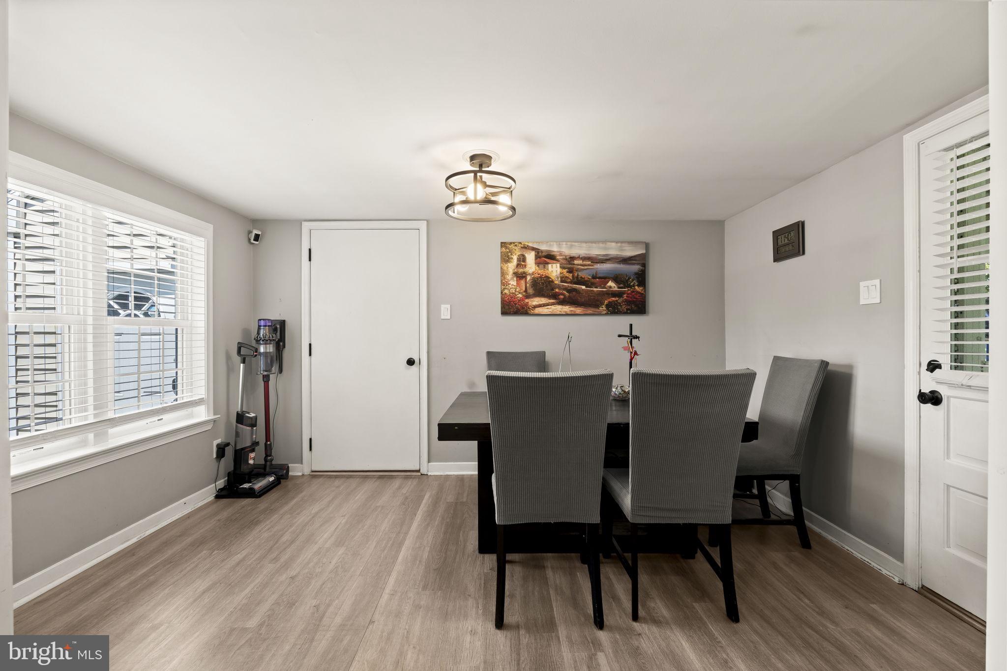 CASEY GDNS - Residential