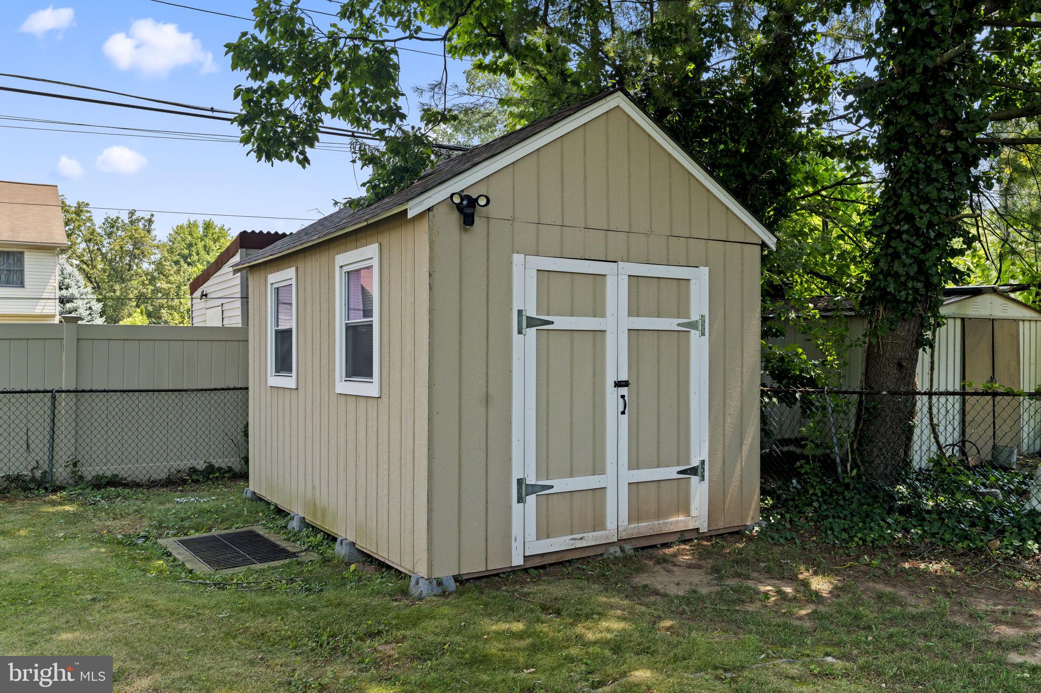 CASEY GDNS - Residential