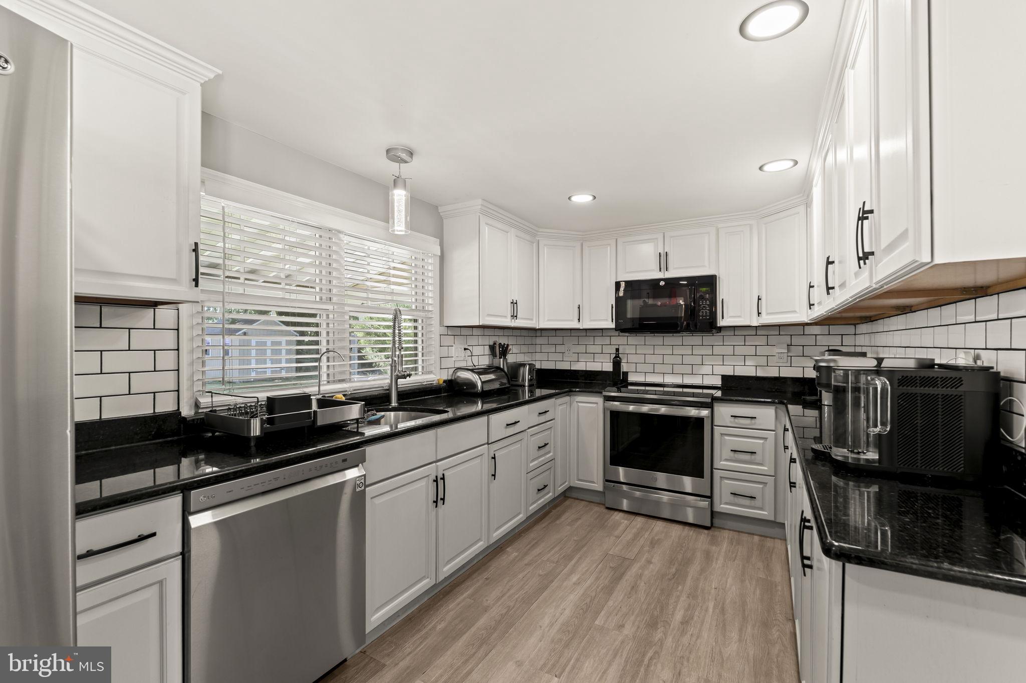 CASEY GDNS - Residential