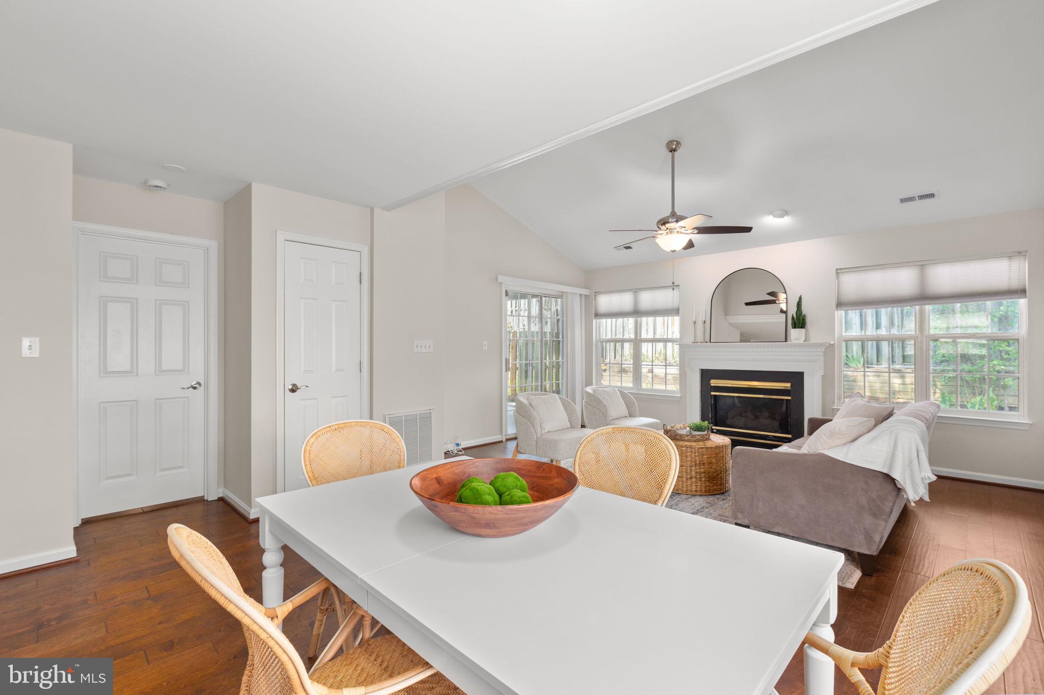 SUMMERLAKE - Residential
