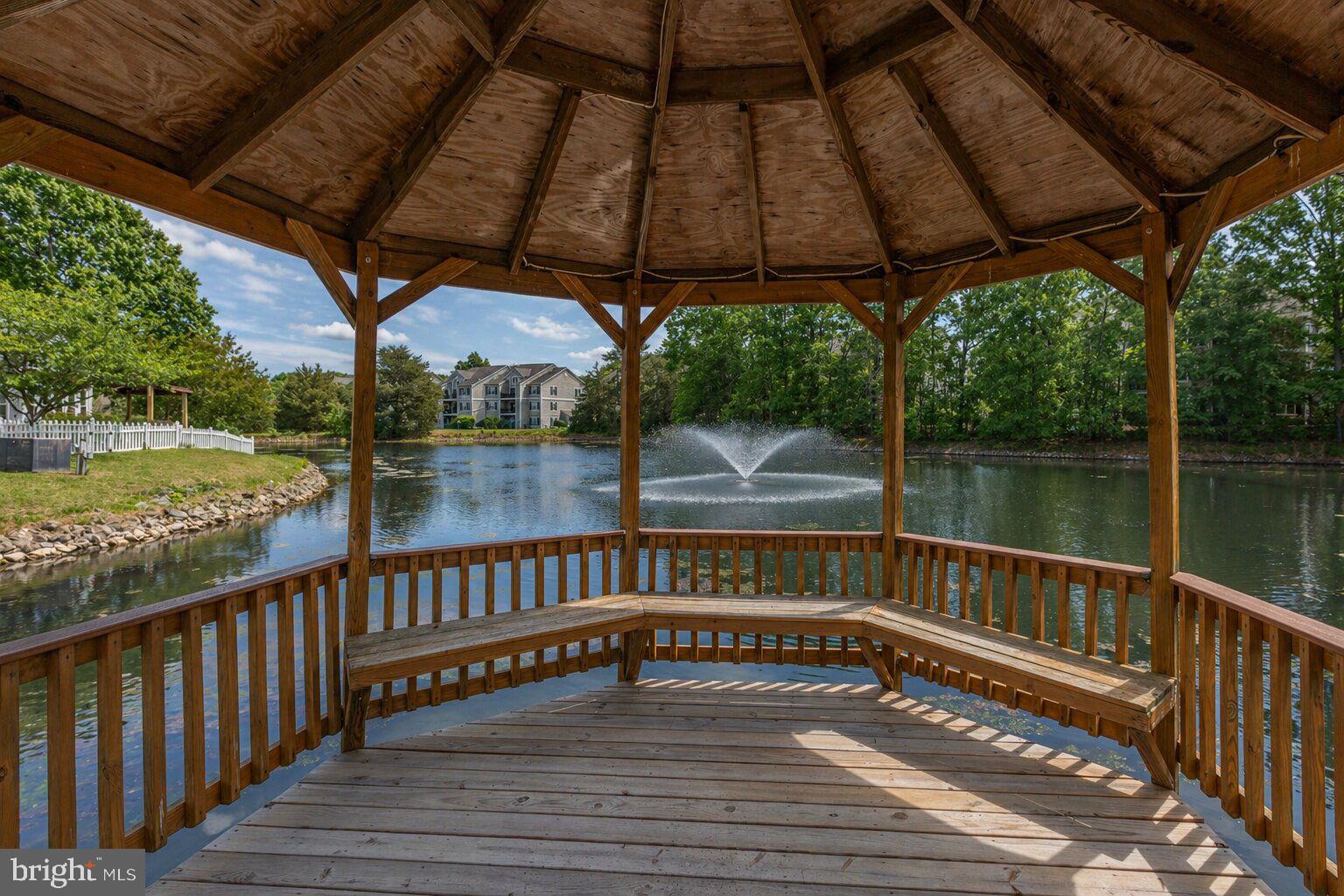 SUMMERLAKE - Residential