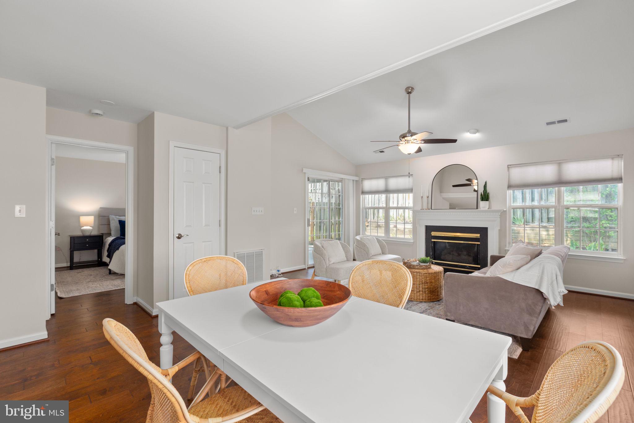 SUMMERLAKE - Residential