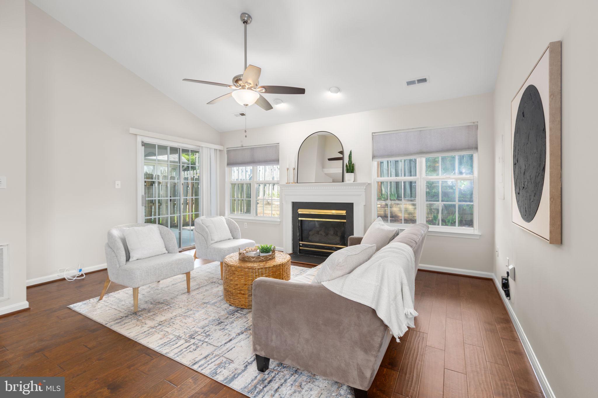 SUMMERLAKE - Residential
