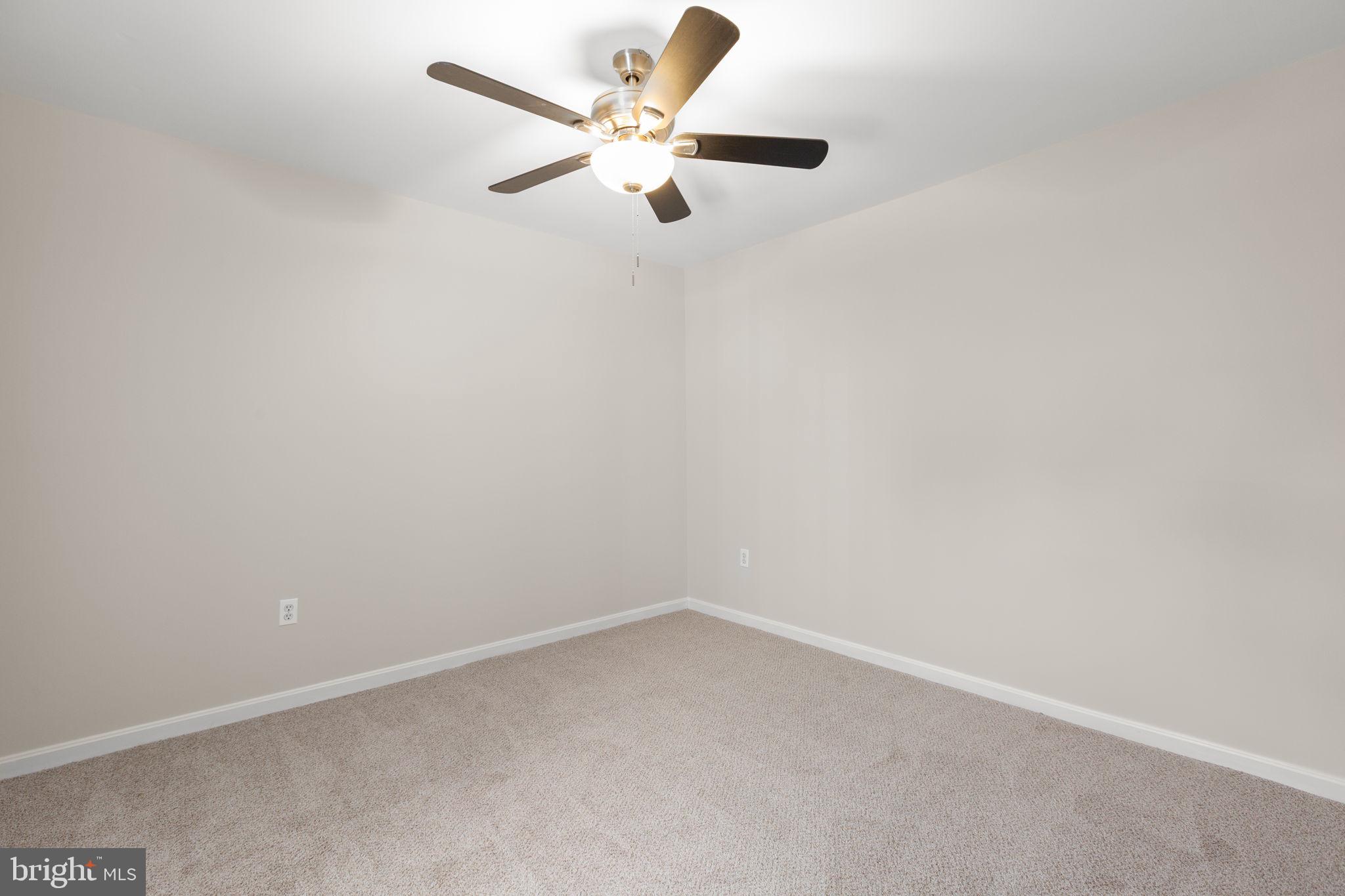 SUMMERLAKE - Residential
