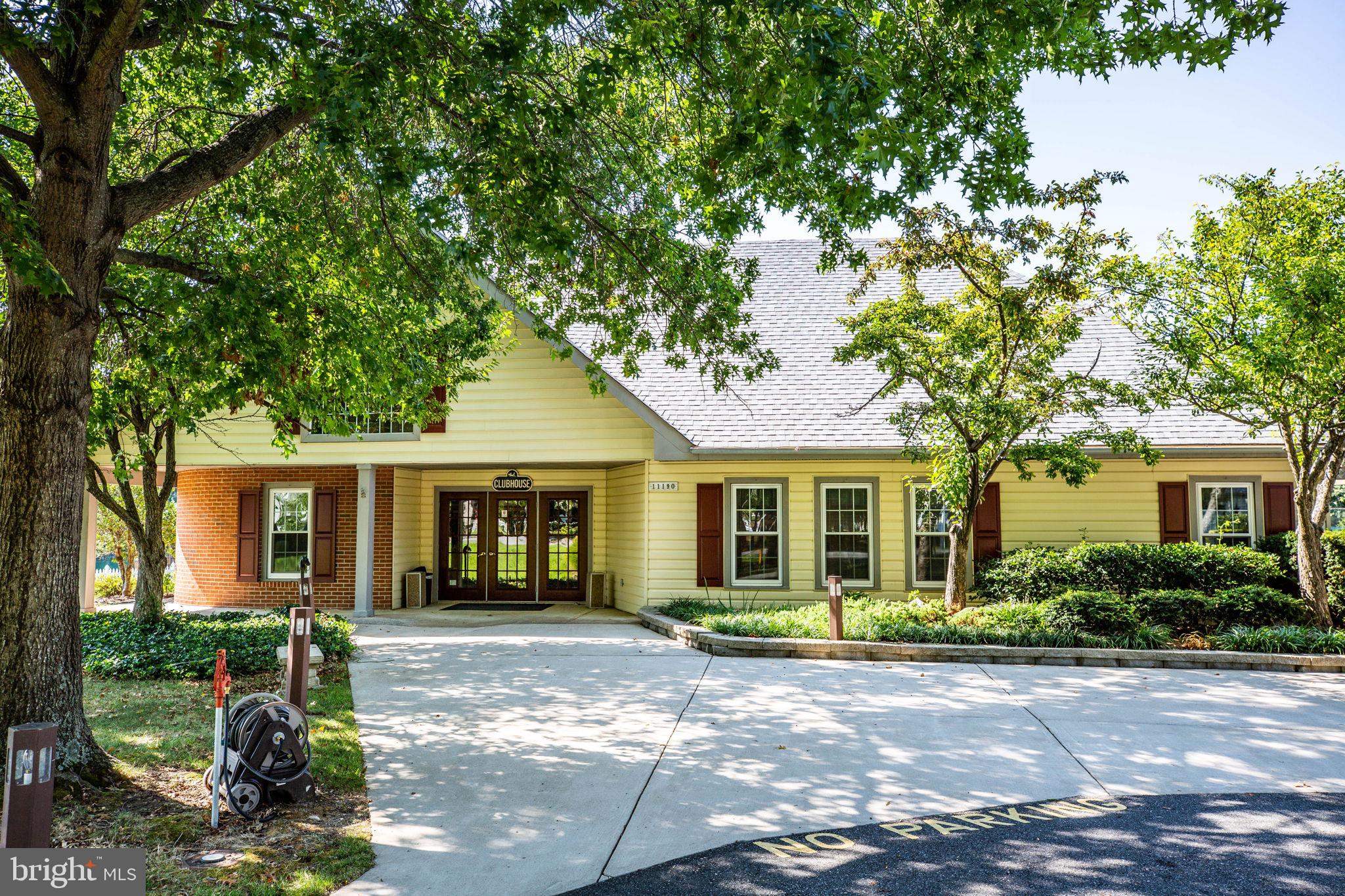 SUMMERLAKE - Residential