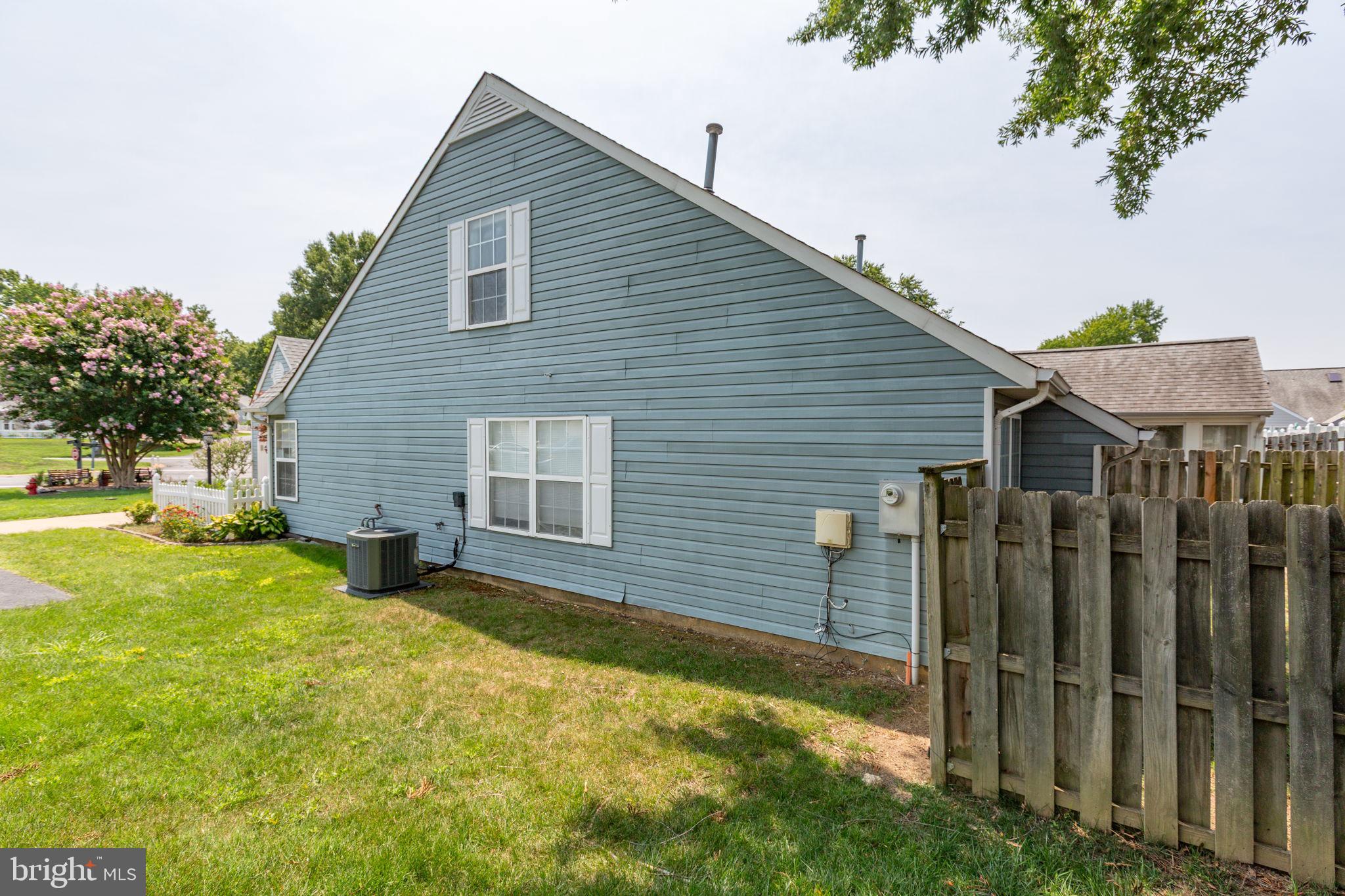 SUMMERLAKE - Residential