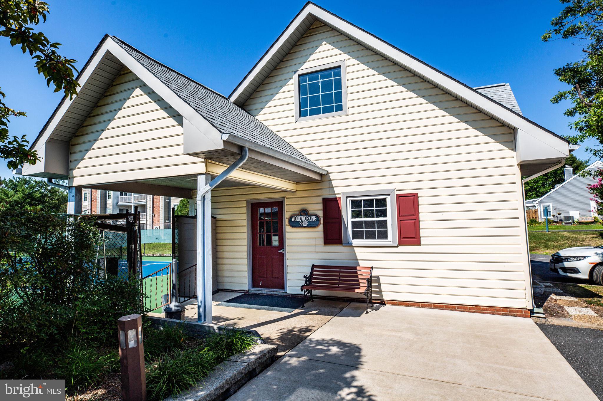 SUMMERLAKE - Residential