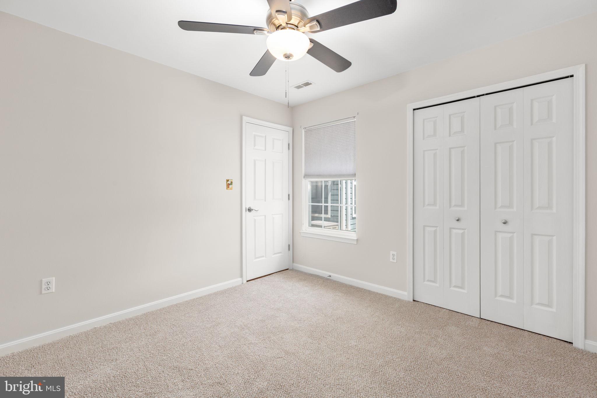 SUMMERLAKE - Residential