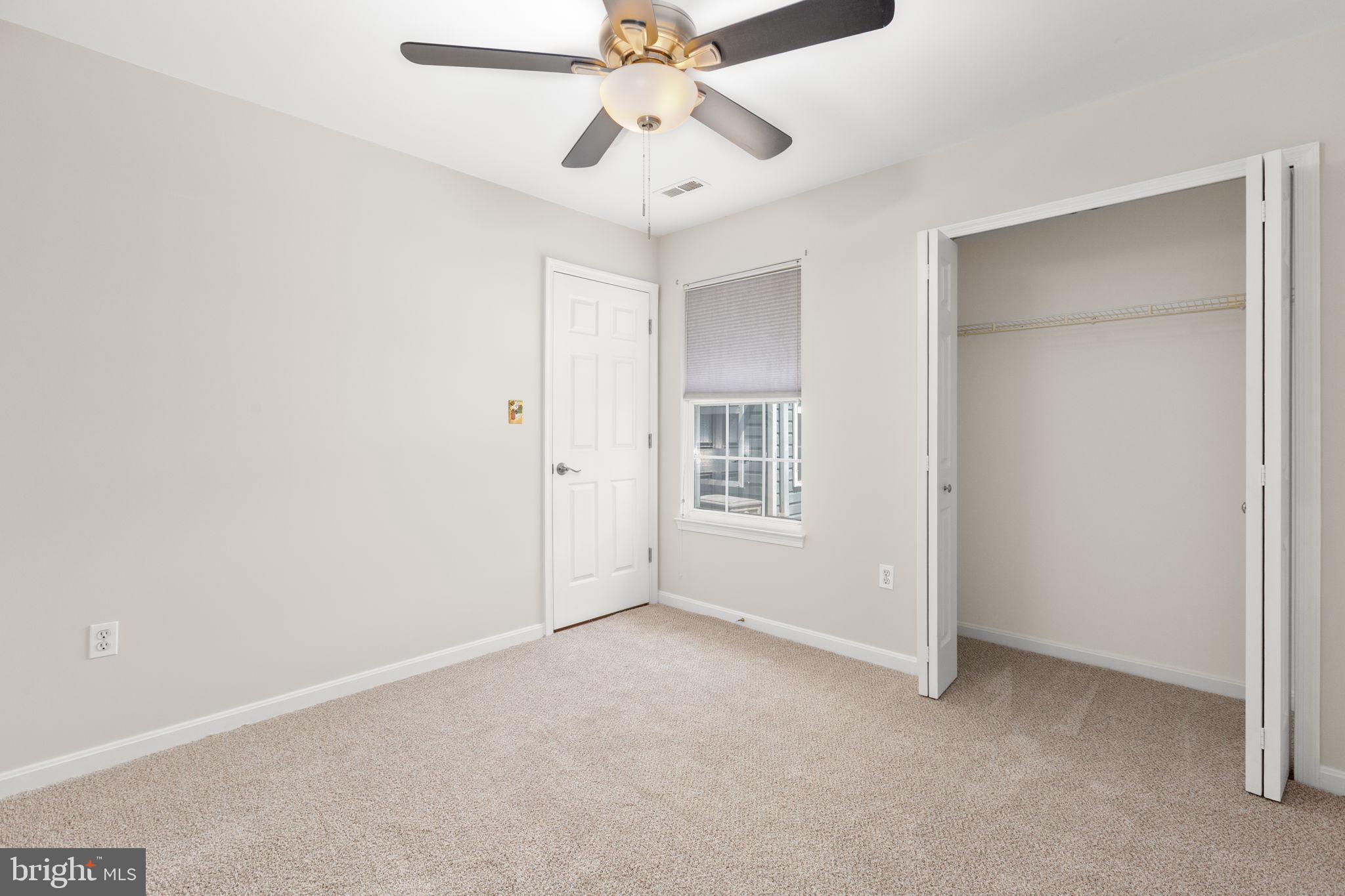 SUMMERLAKE - Residential