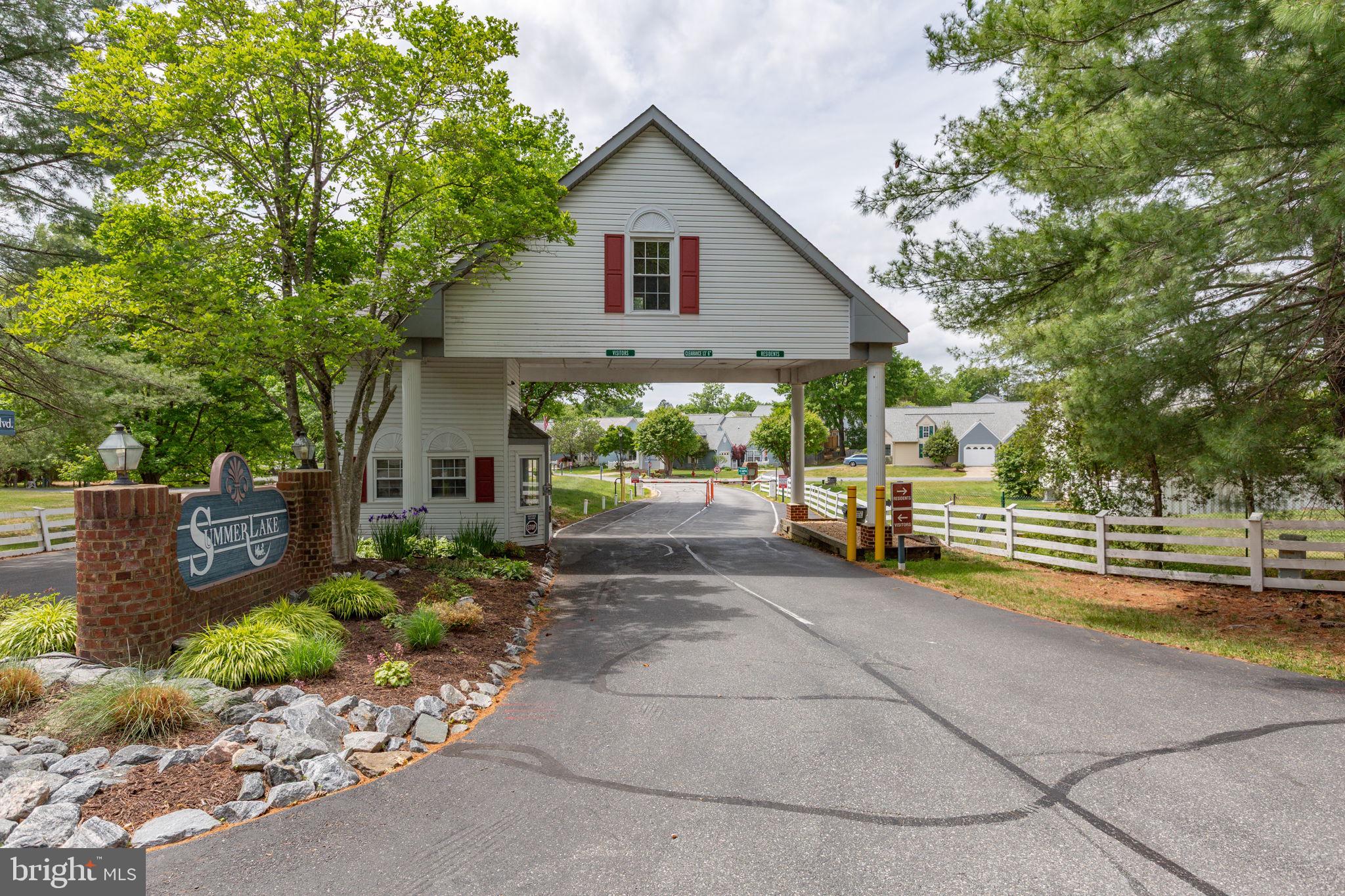 SUMMERLAKE - Residential