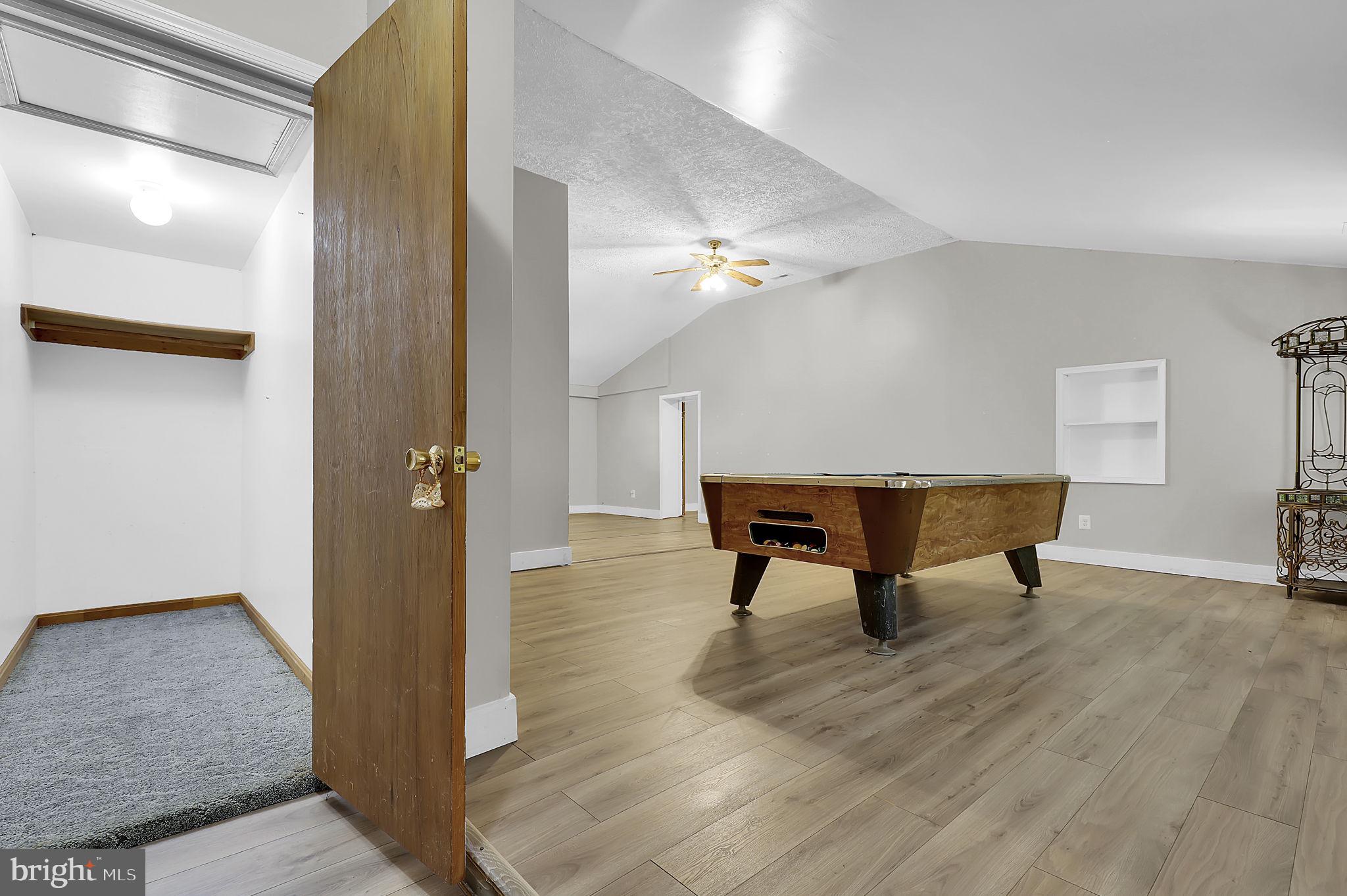 MYERSVILLE - Residential
