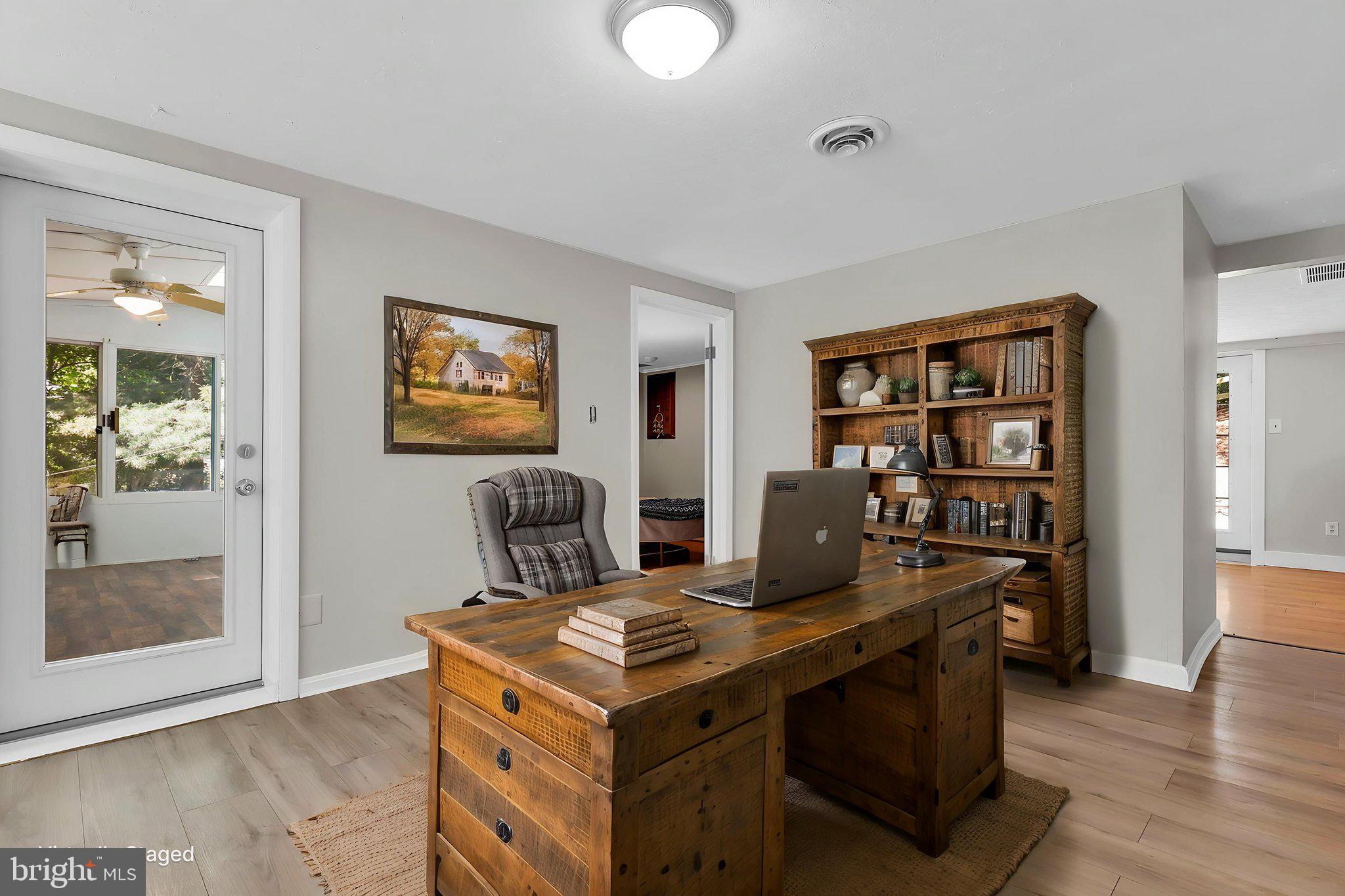MYERSVILLE - Residential