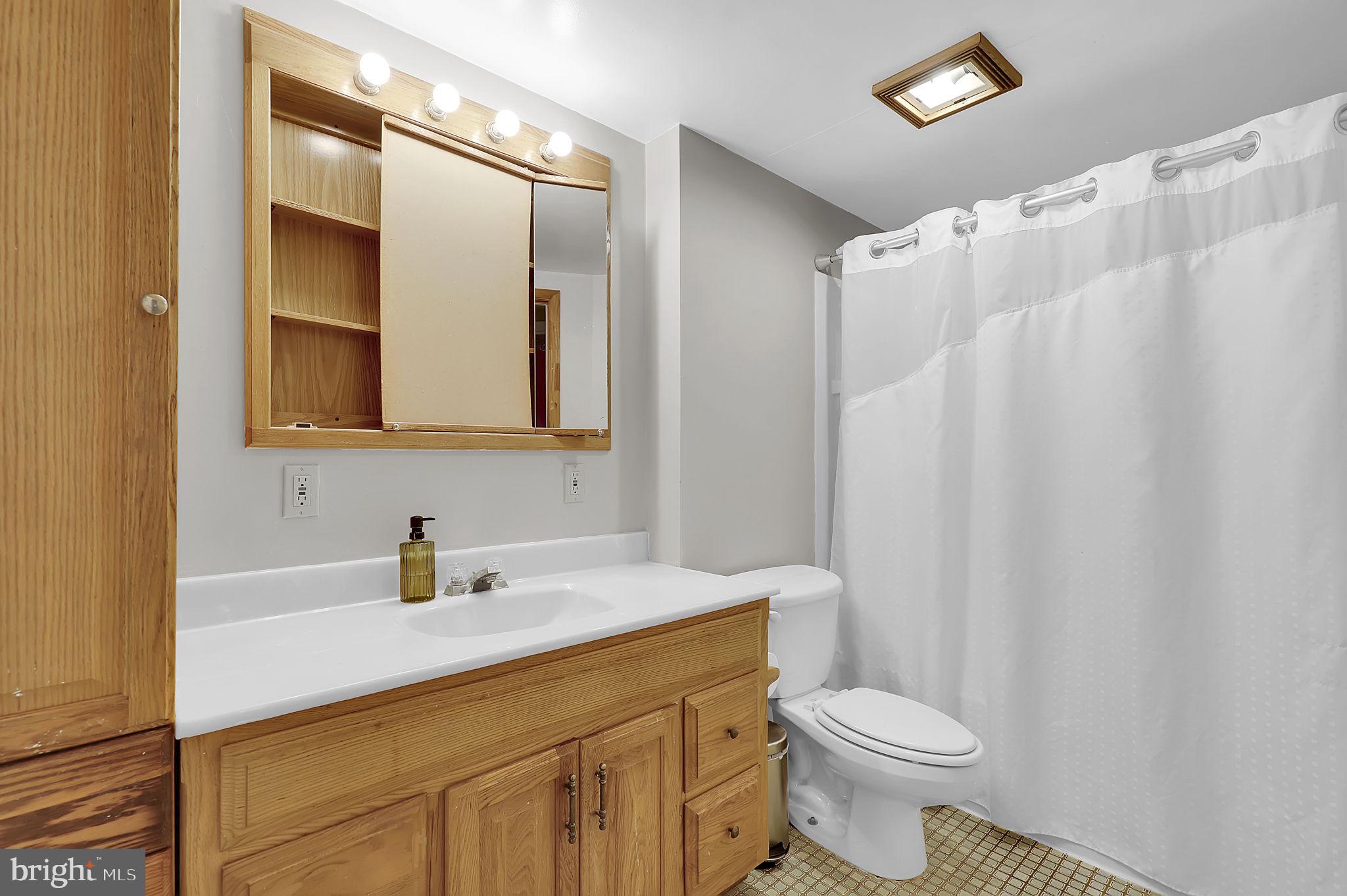 MYERSVILLE - Residential