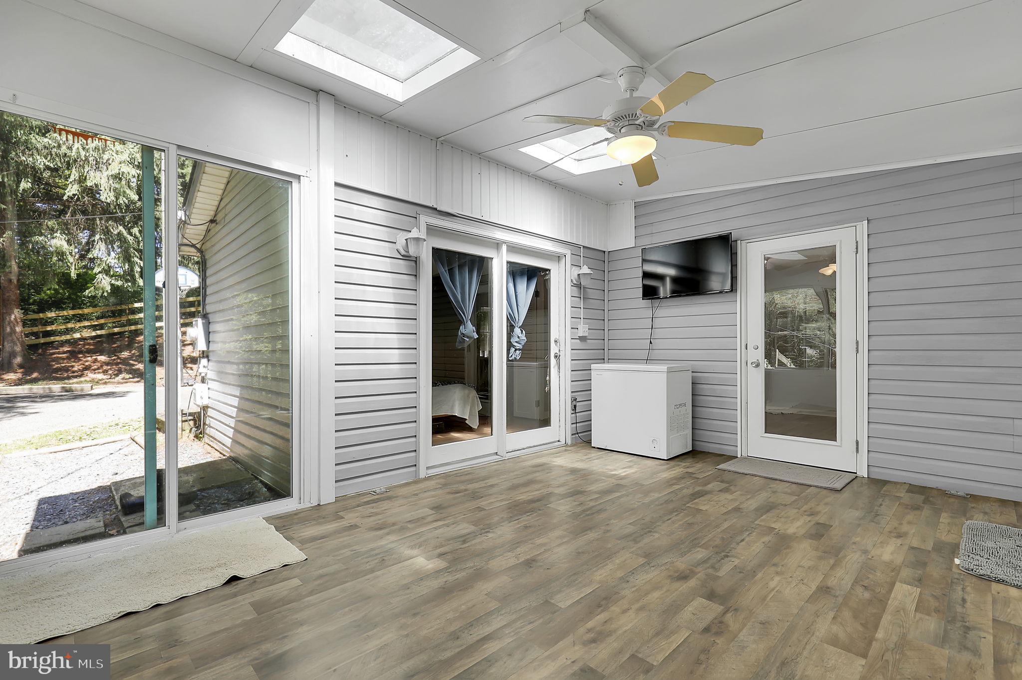 MYERSVILLE - Residential