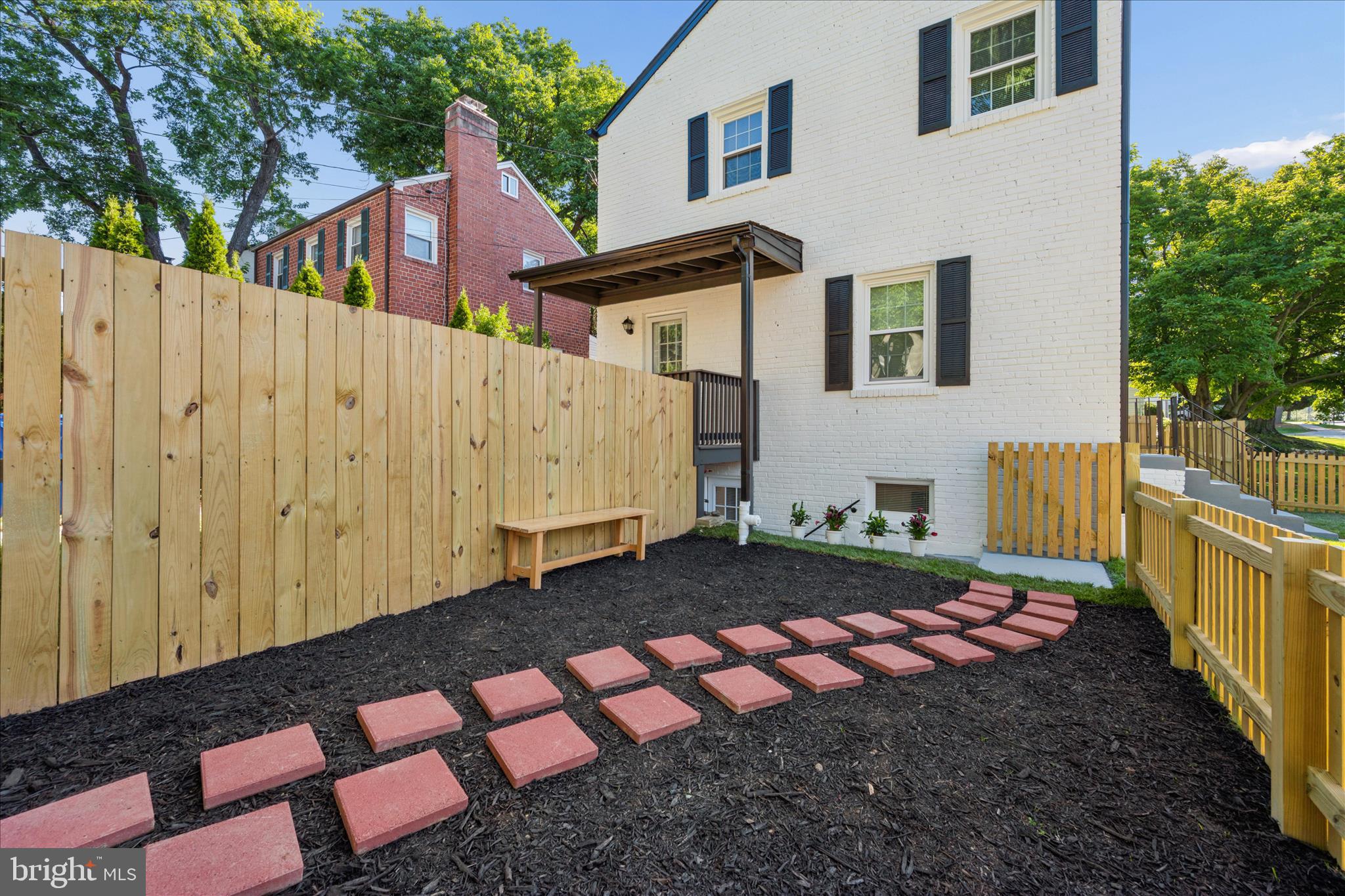 CAMERON HEIGHTS - Residential