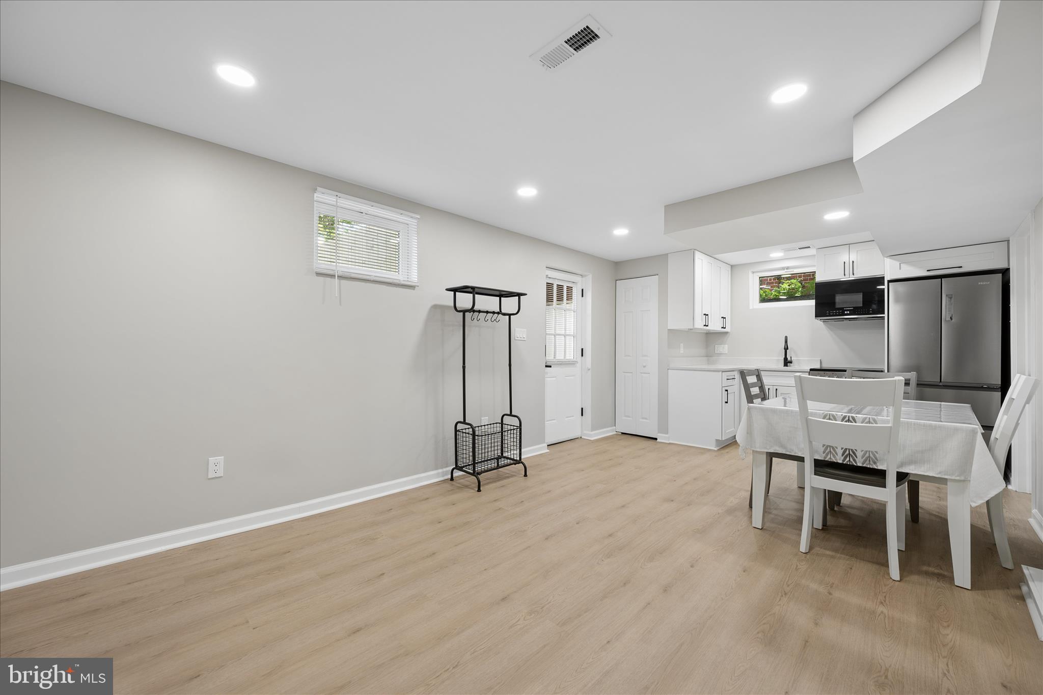CAMERON HEIGHTS - Residential