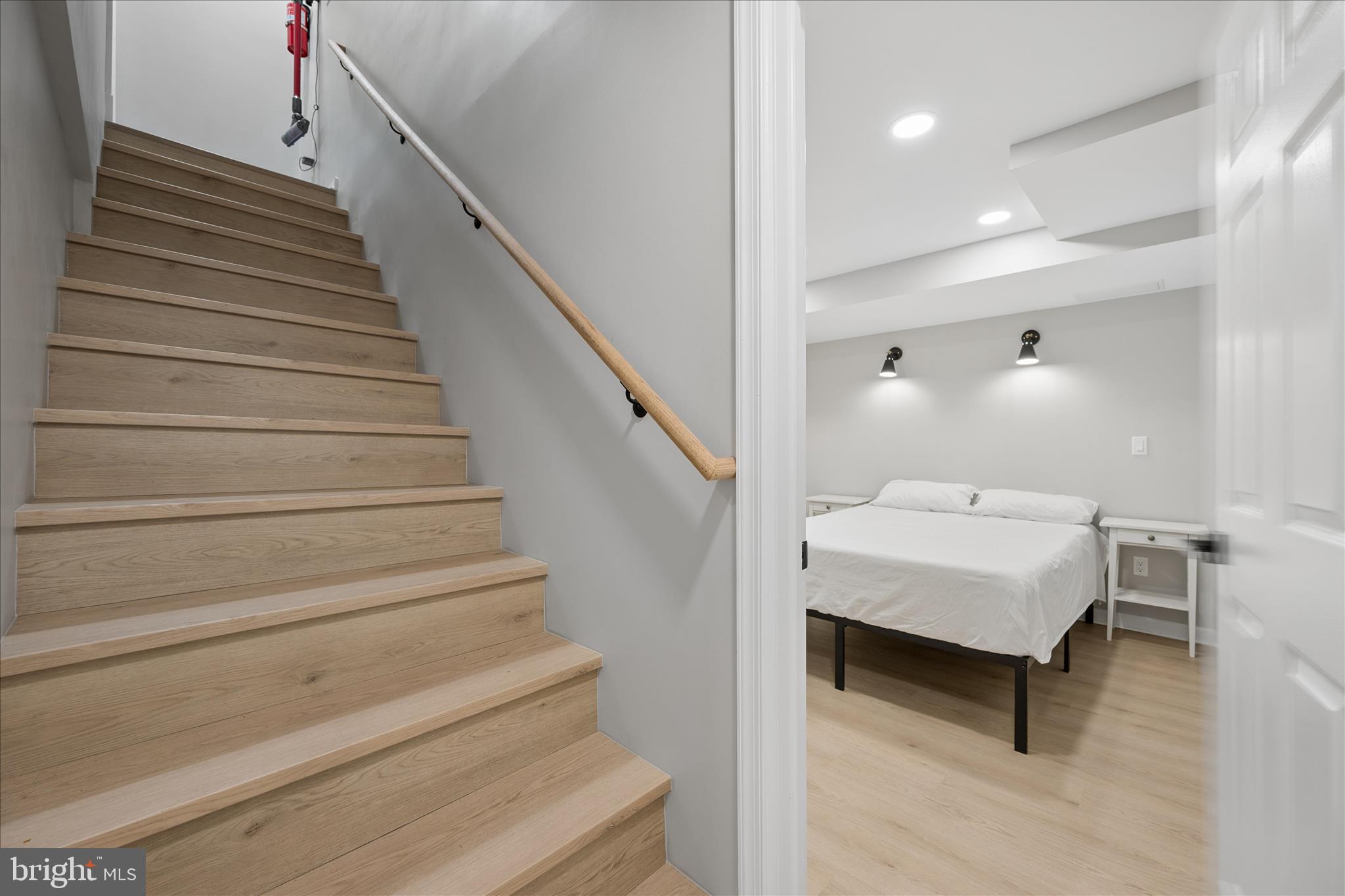 CAMERON HEIGHTS - Residential