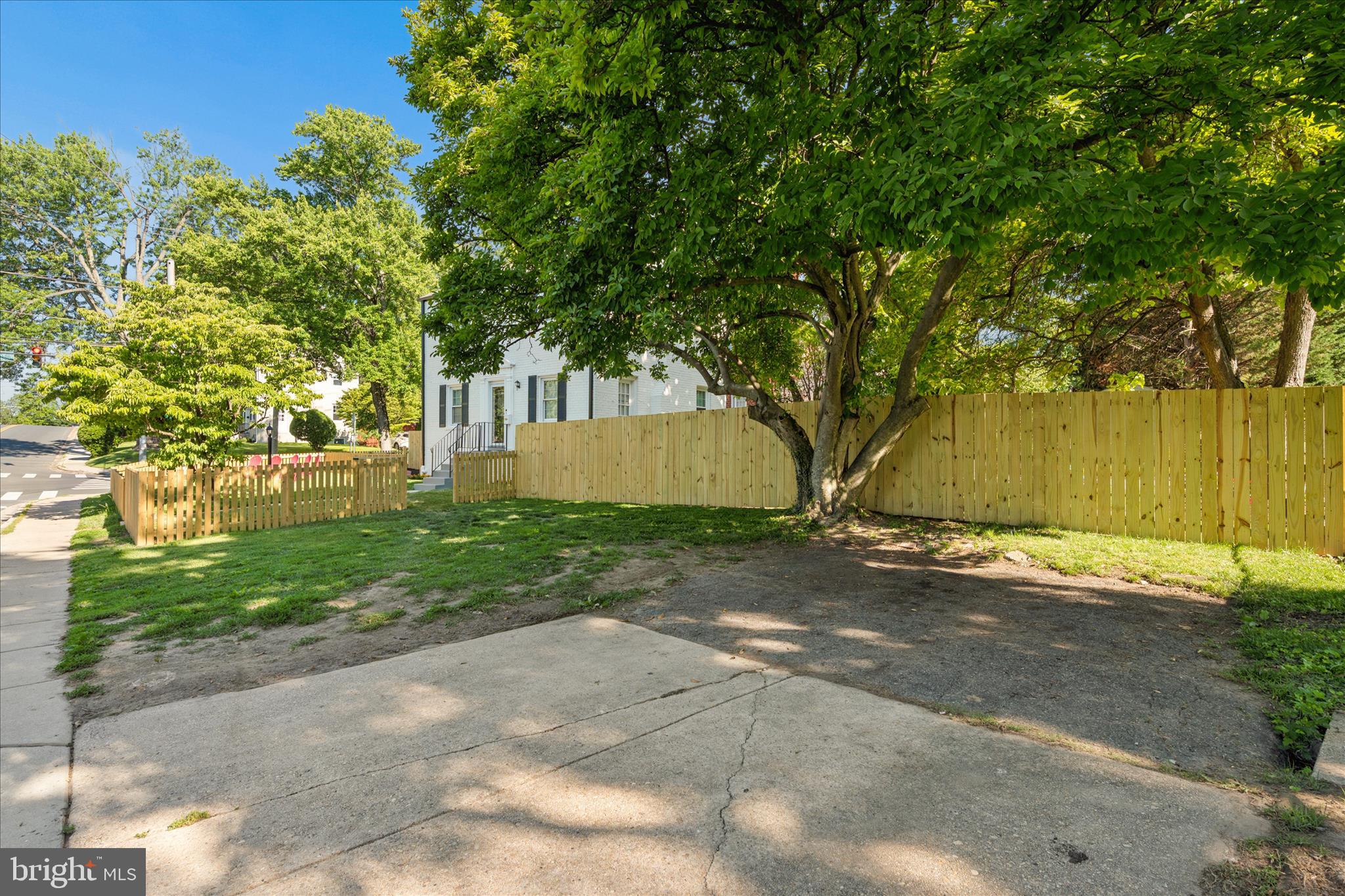 CAMERON HEIGHTS - Residential