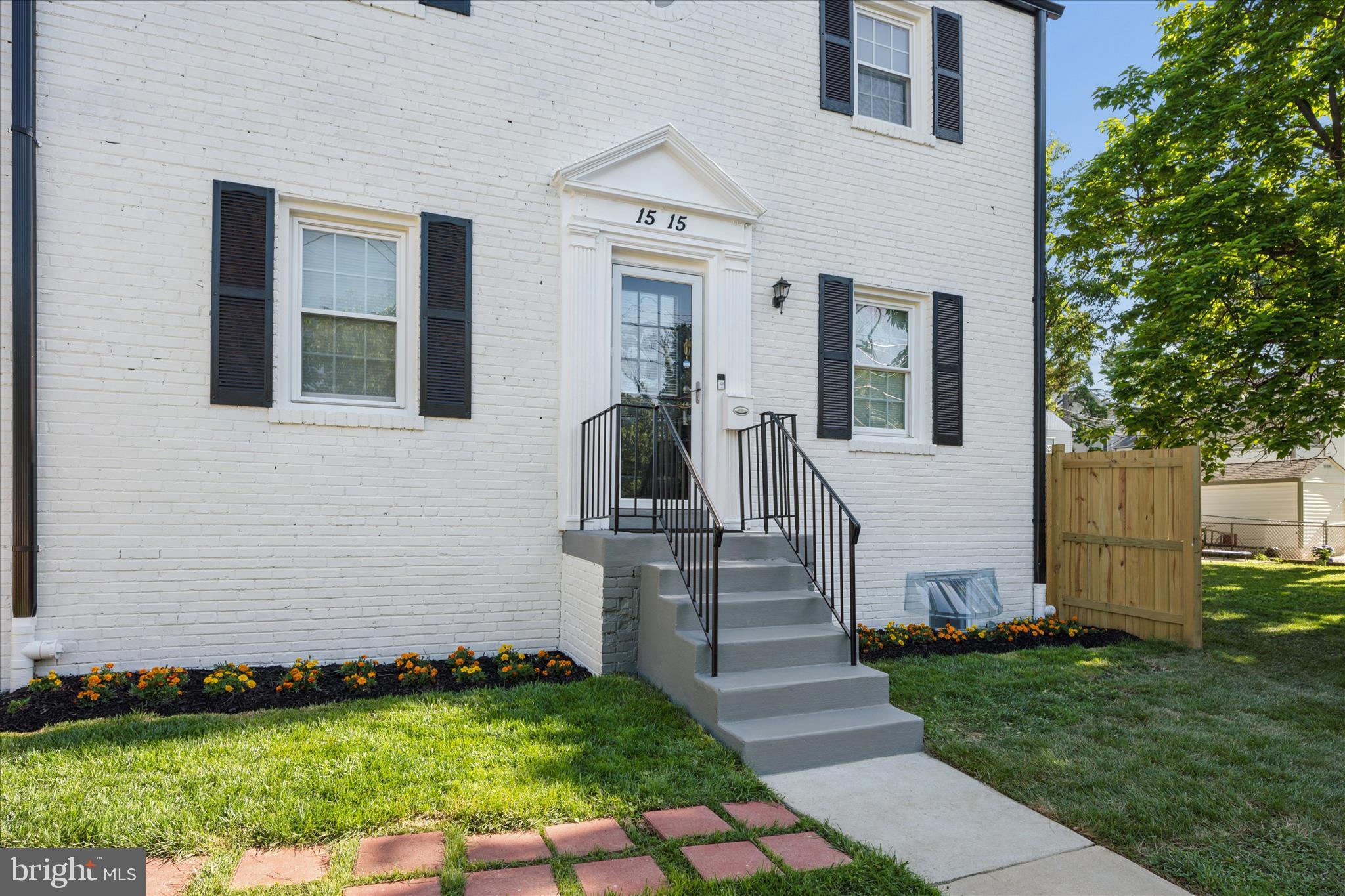 CAMERON HEIGHTS - Residential