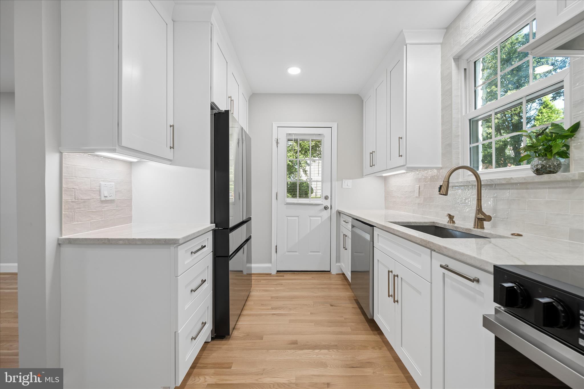 CAMERON HEIGHTS - Residential