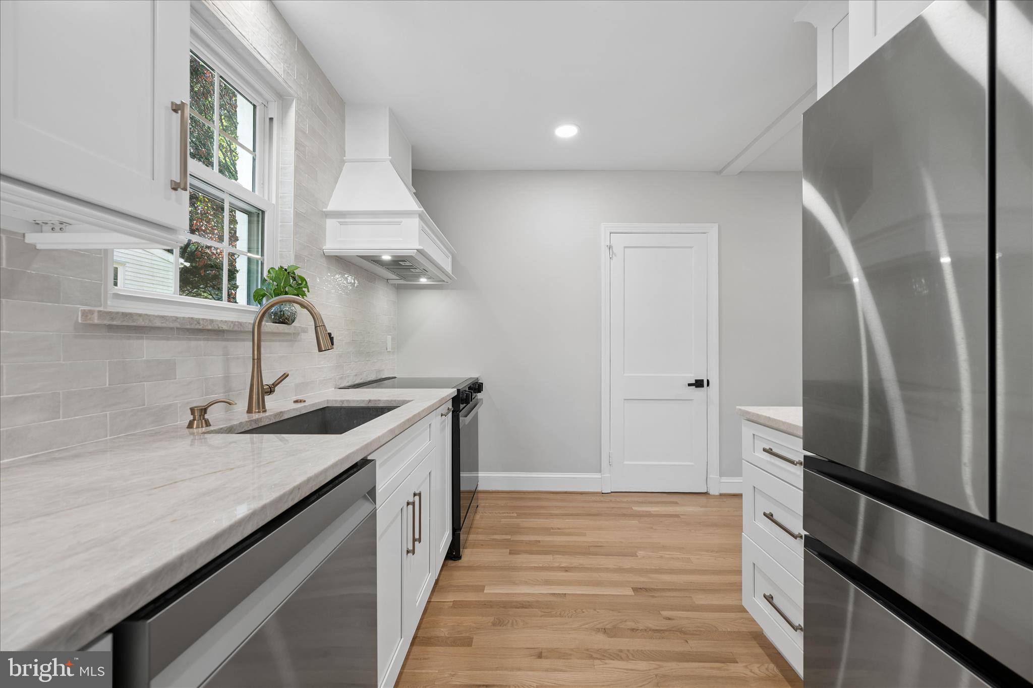 CAMERON HEIGHTS - Residential