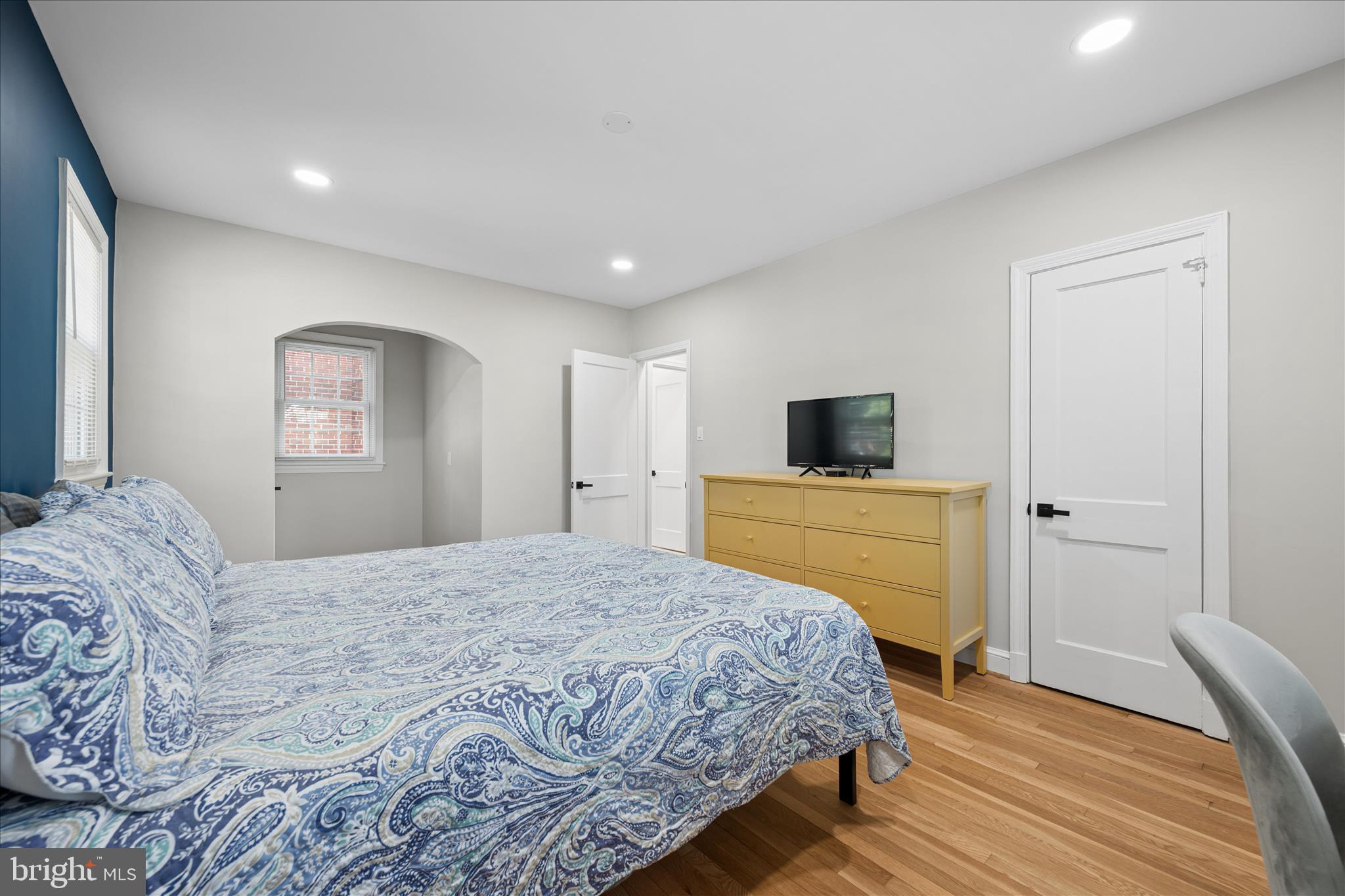 CAMERON HEIGHTS - Residential