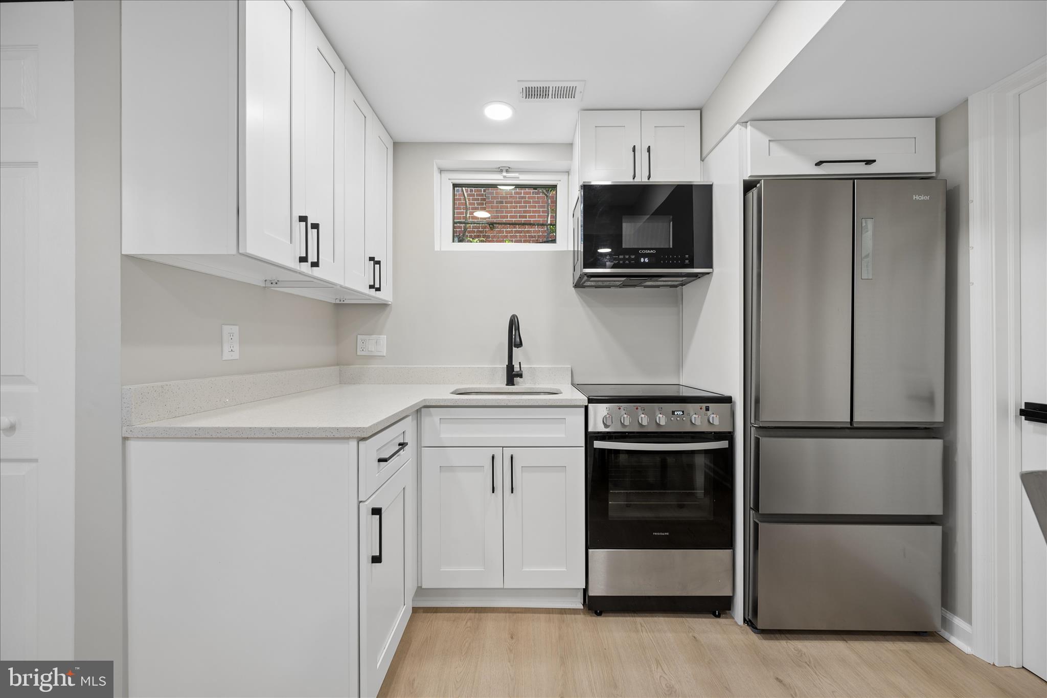 CAMERON HEIGHTS - Residential