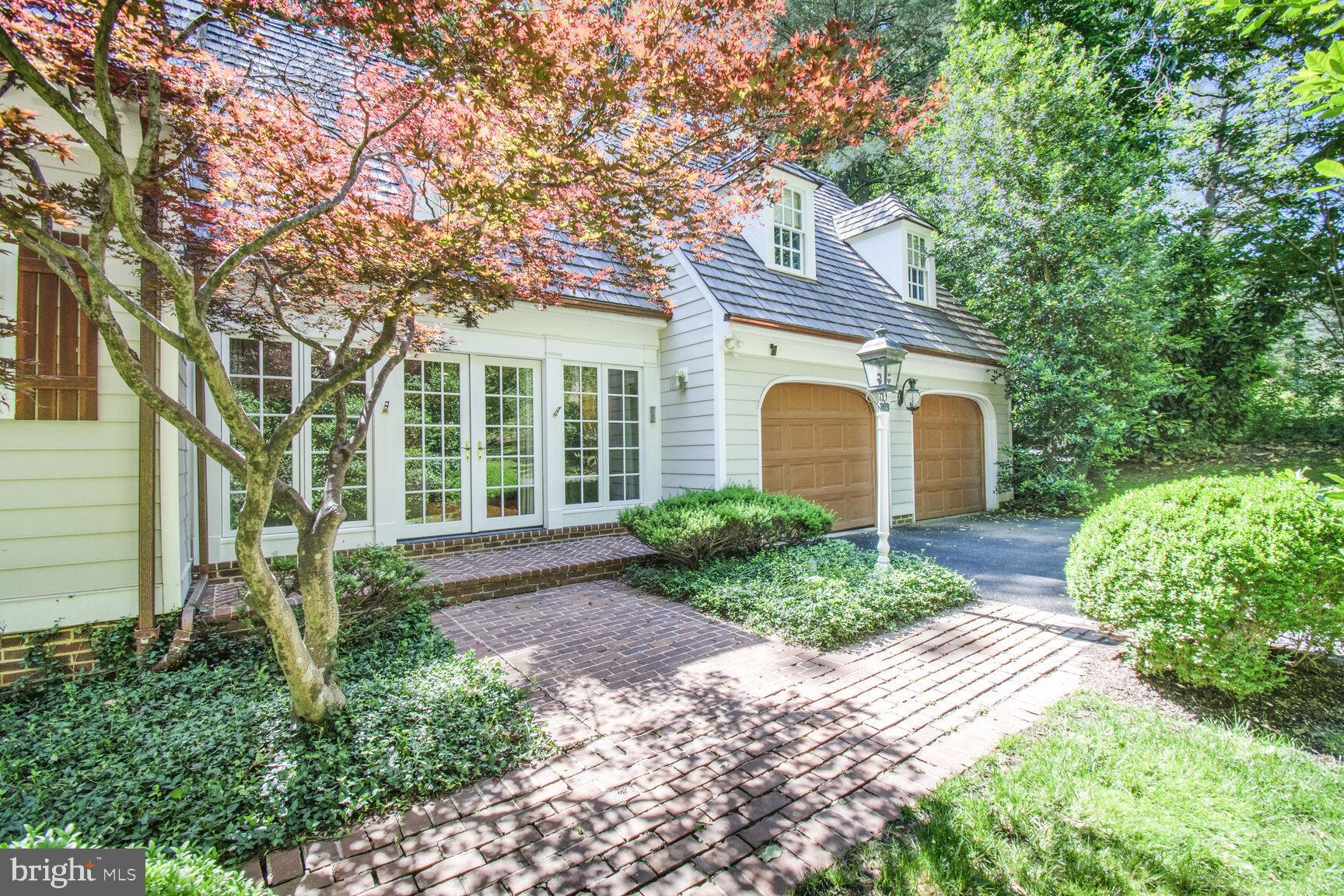POTOMAC OUTSIDE - Residential