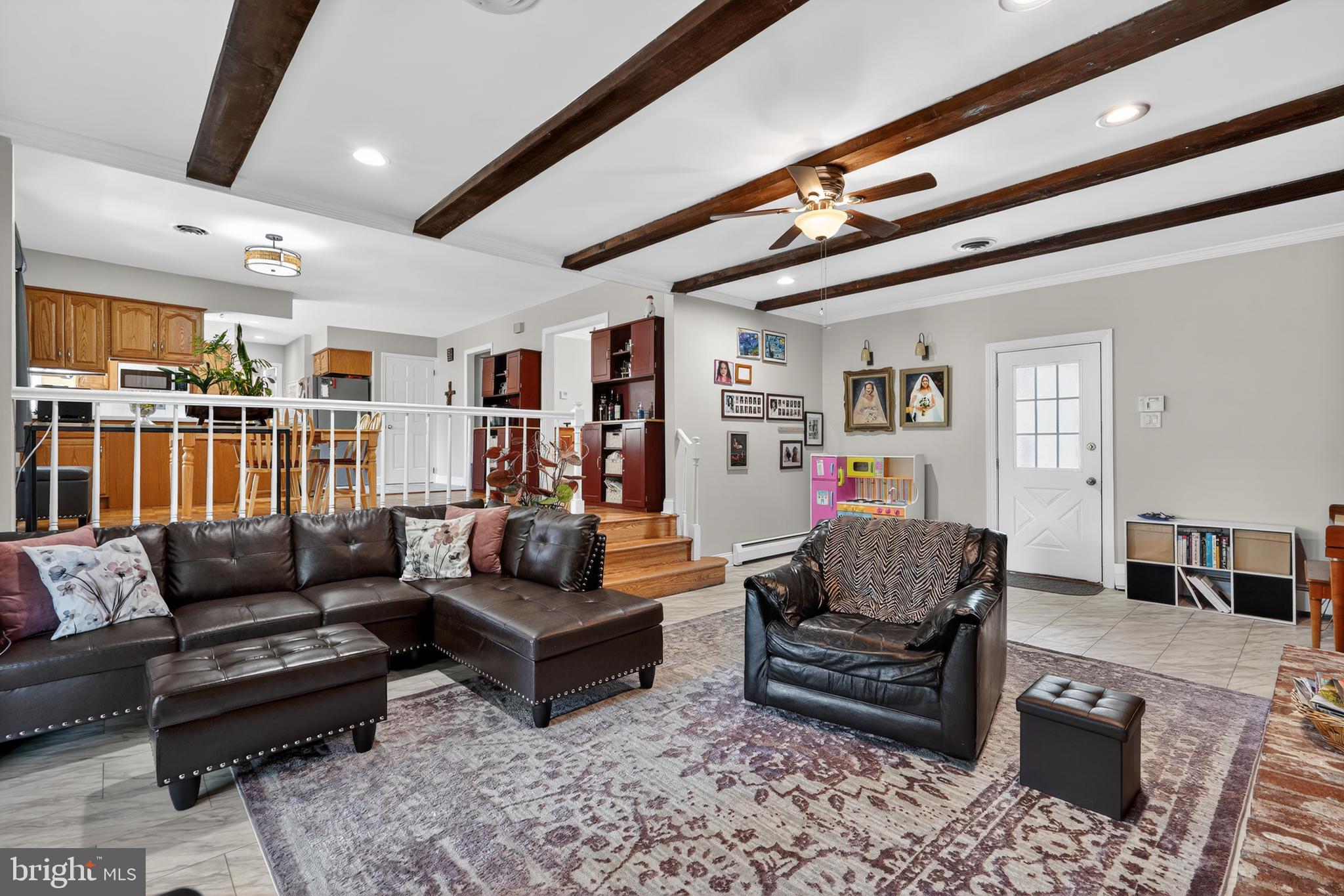MOUNT EYRE MANOR - Residential